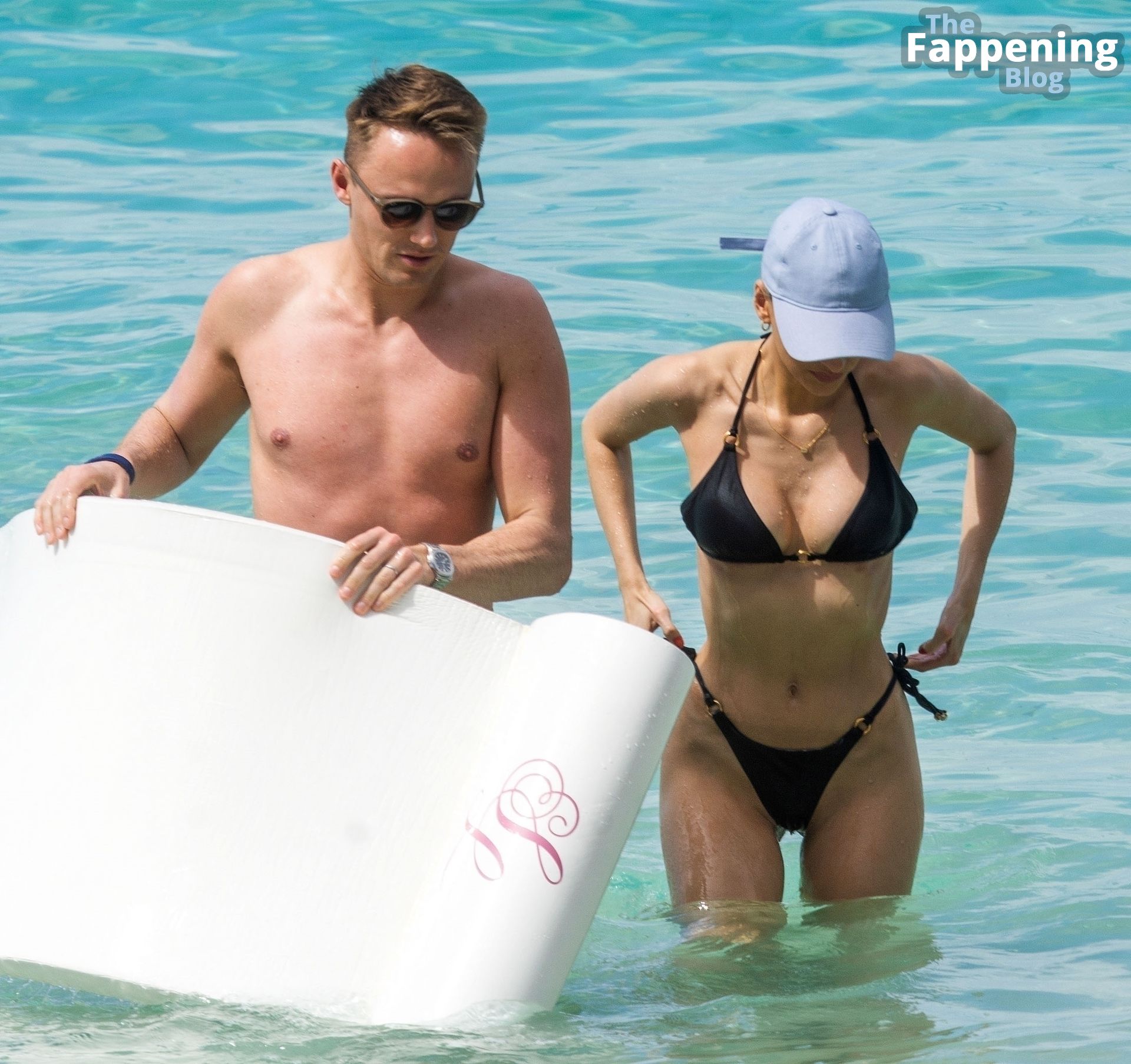 Chloe Roberts &amp; Max Chilton Enjoy Some Quality Time on the Beach in Barbados (9 Photos)