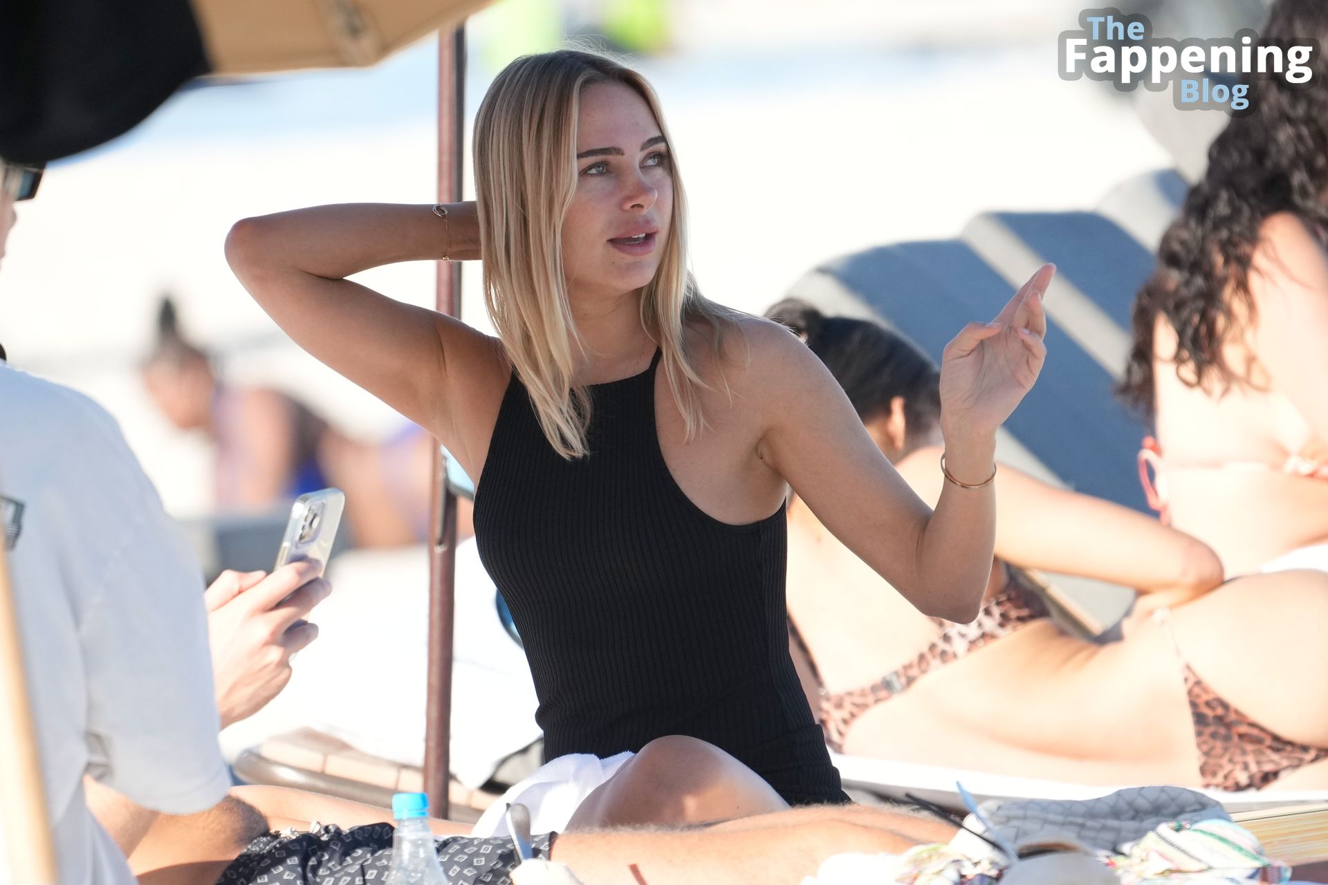 Kimberley Garner Displays Her Sexy Legs at the Beach in Miami (40 Photos)