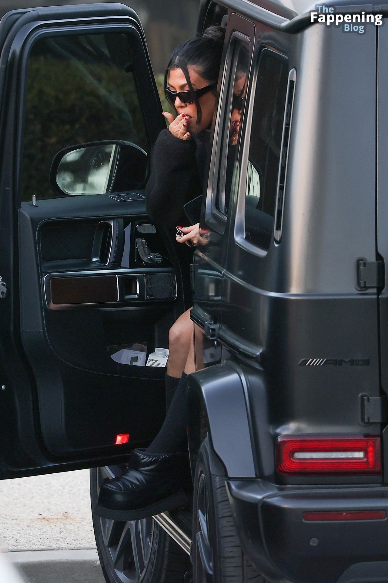 Kourtney Kardashian Flashes Her Panties in Calabasas (33 Photos)