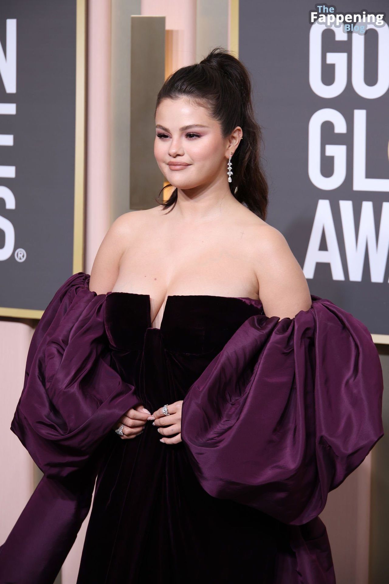 Selena-Gomez-Sexy-The-Fappening-Blog-23.jpg