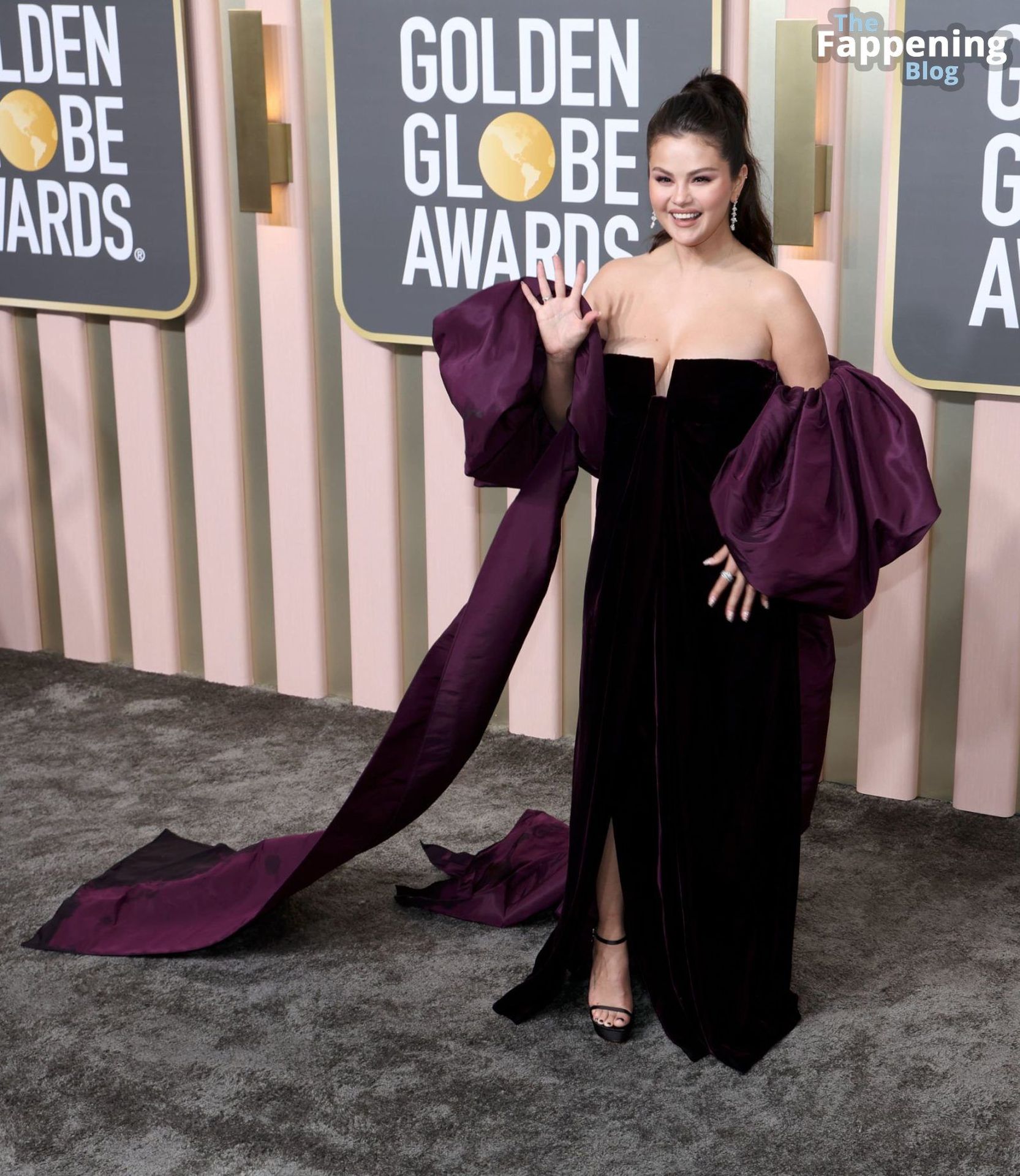 Selena-Gomez-Sexy-The-Fappening-Blog-33.jpg