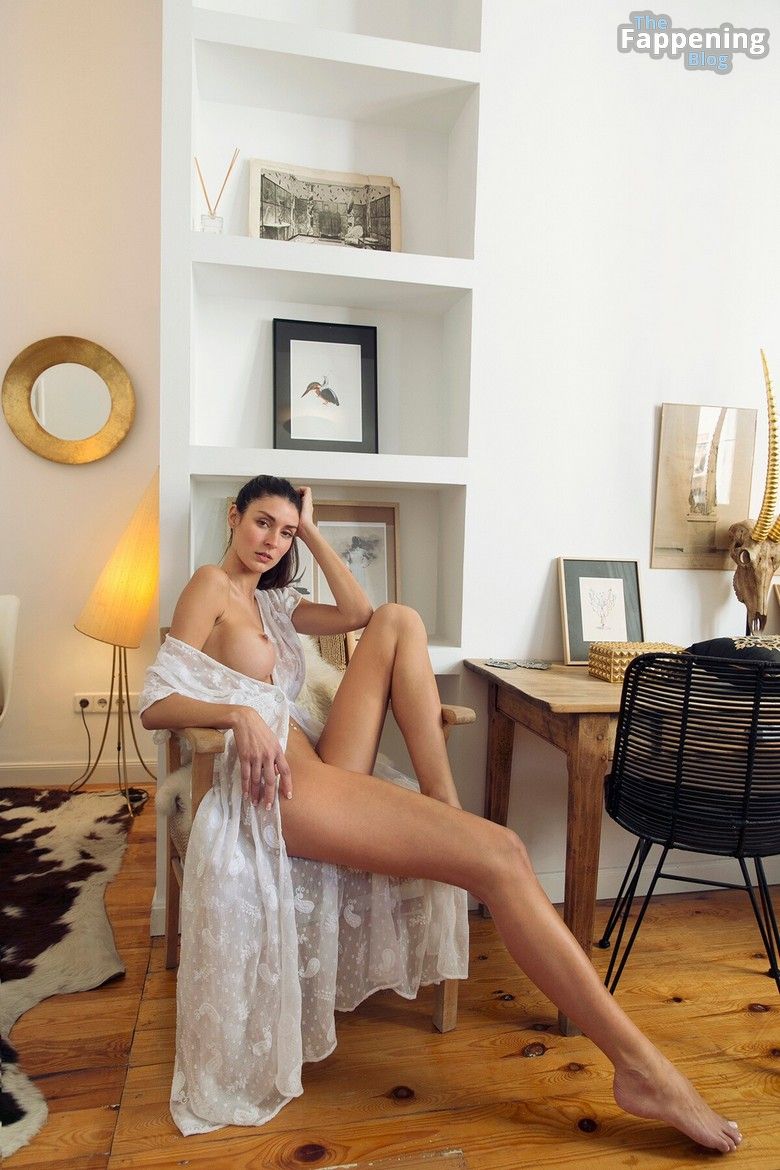 Zurine Aspiunza Nude &amp; Sexy Collection (113 Photos)