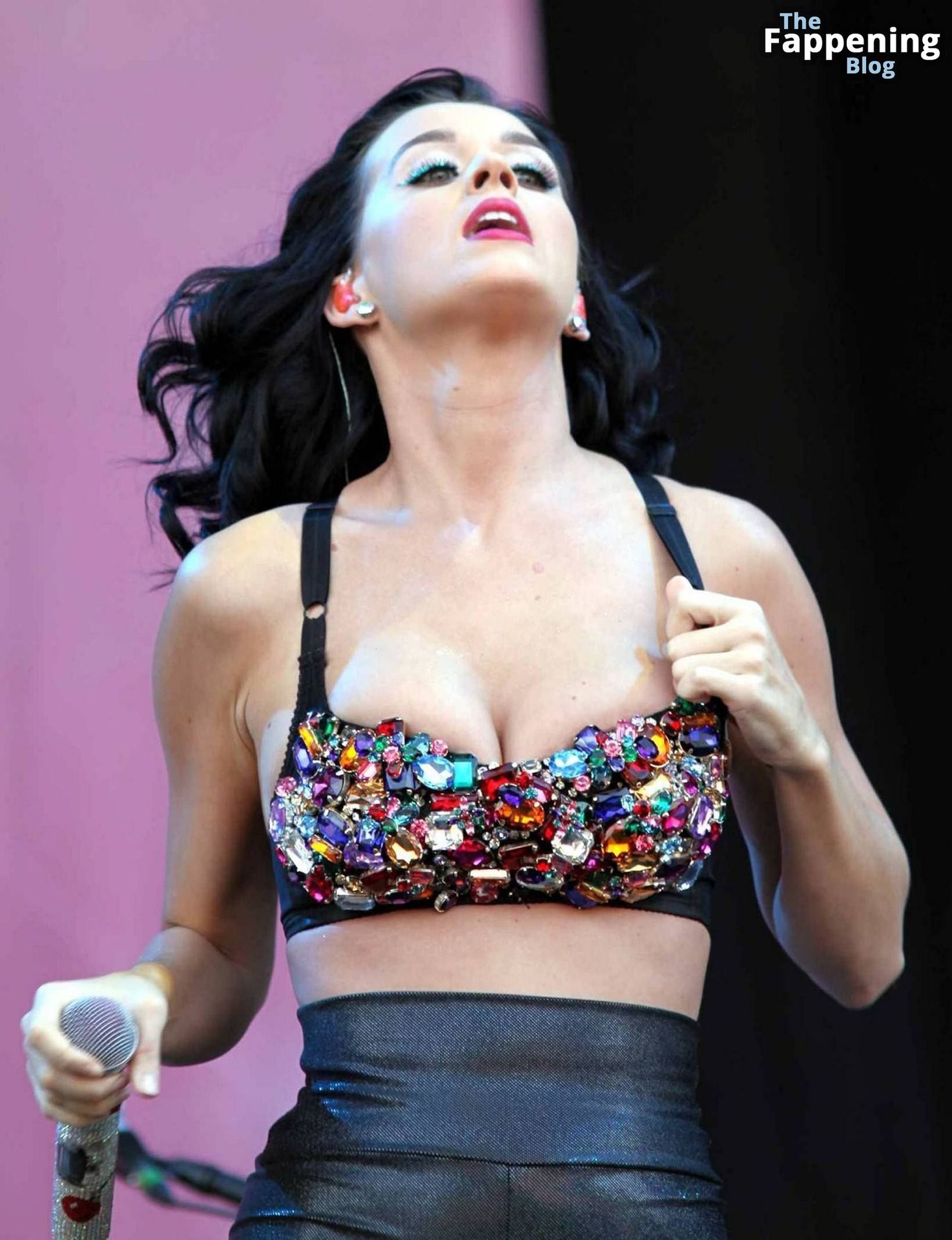 Katy Perry Sexy Topless 8