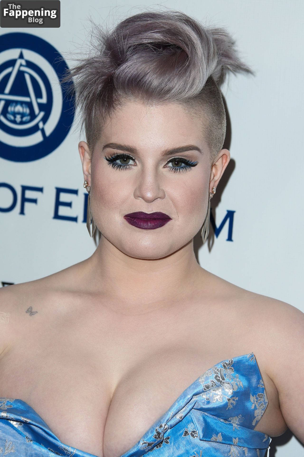 Kelly osbourne sexy