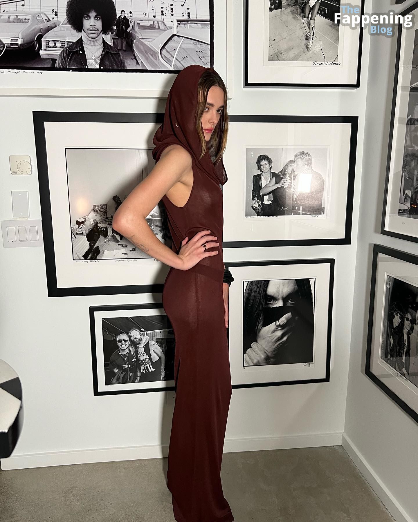 Charlotte Lawrence Shows Off Her Nude Tits at the Pre-Grammy Party (16 Photos)
