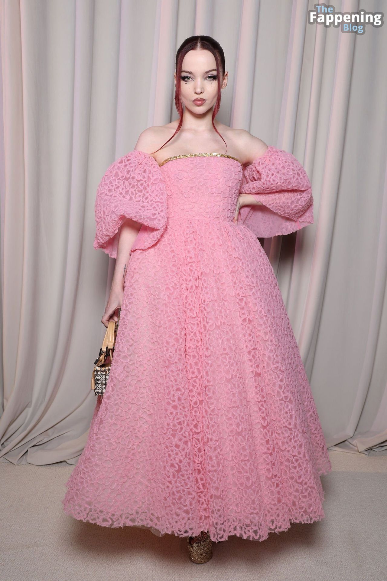 Dove Cameron Looks Beautiful in a Pink Dress at the Giambattista Valli Fashion Show in Paris (19 Photos)