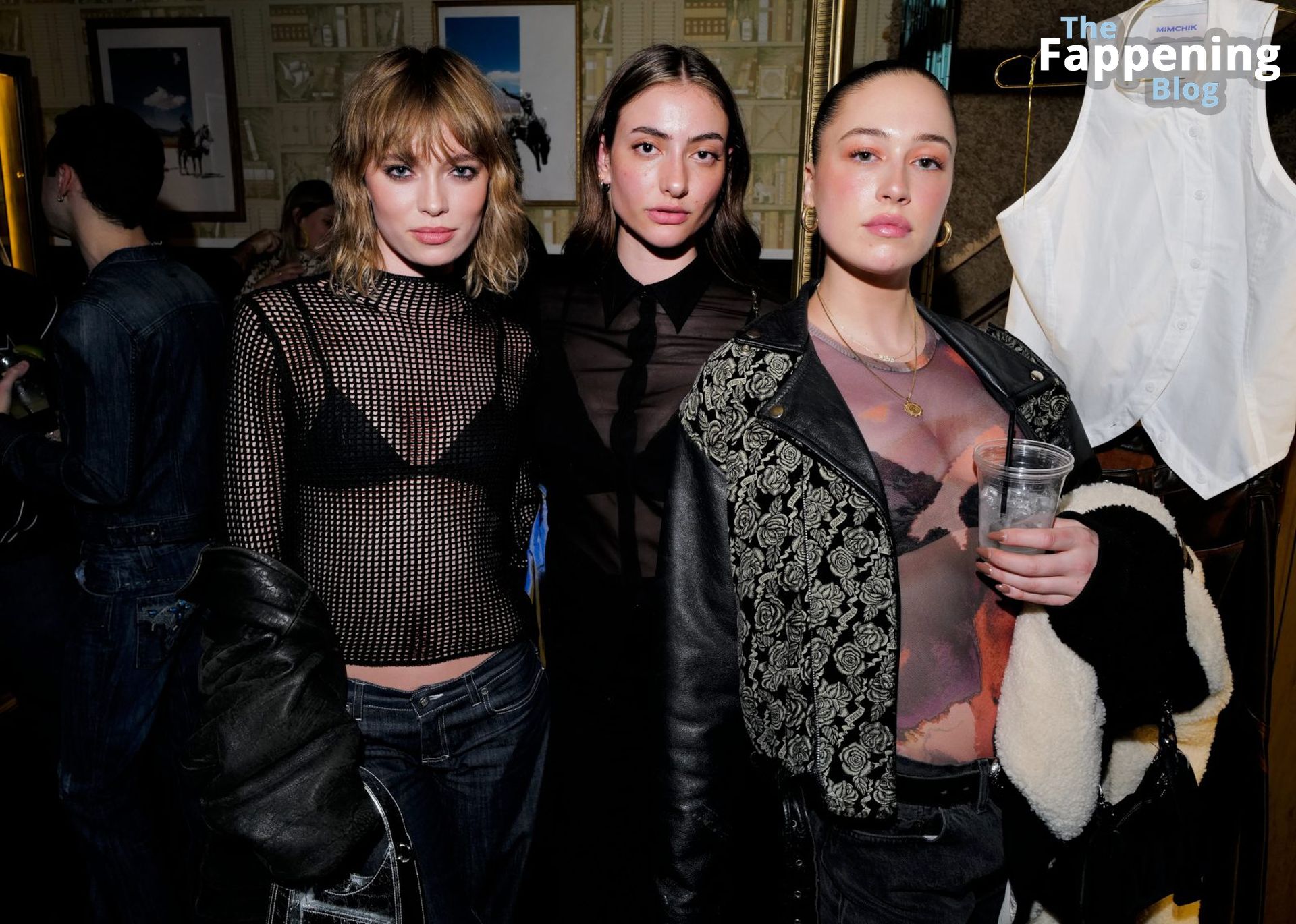 Elsie Hewitt Looks Sexy in a Black Bra at the Mimchik Party in New York (14 Photos)