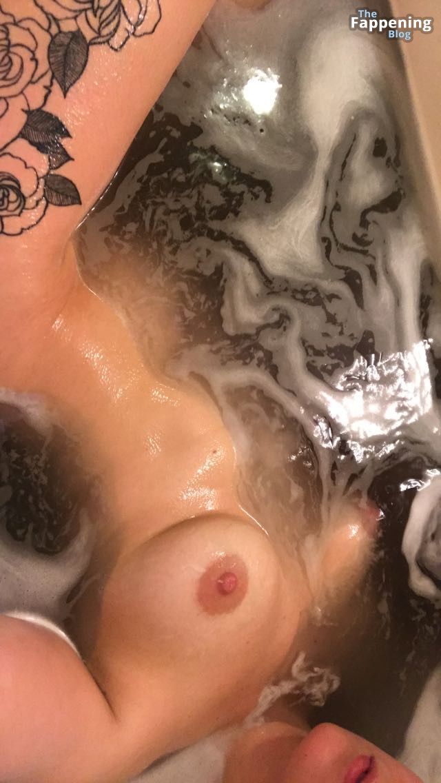 Hannah Schewel Nude &amp; Sexy Leaked The Fappening (53 Photos + Video)