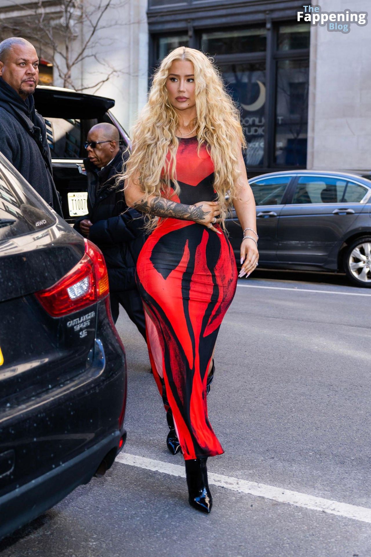 🔴 Iggy Azalea Shows Off Her Sexy Figure In New York 15 Photos Fappeninghd 