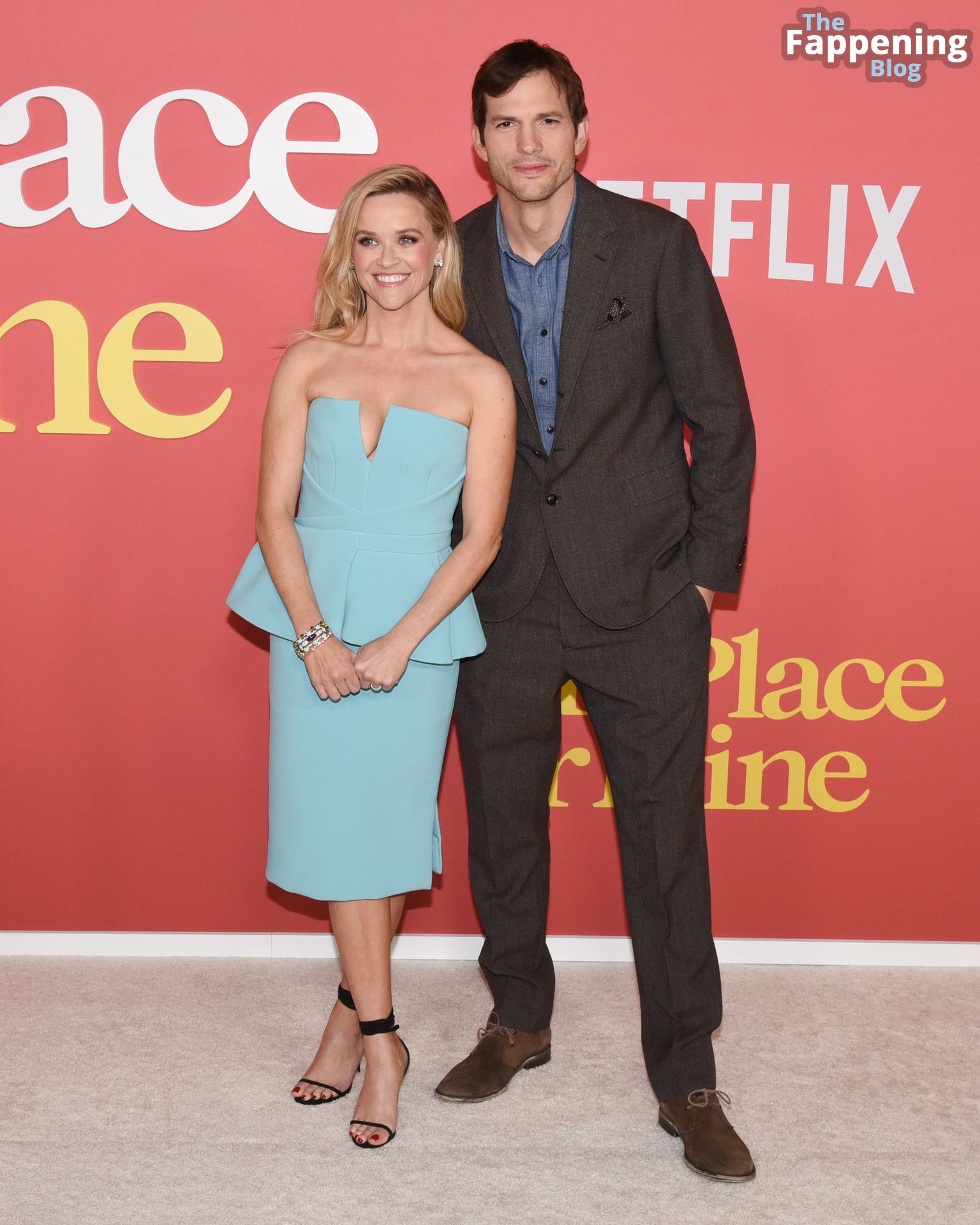 Reese Witherspoon Looks Hot at the World Premiere of Netflix “Your Place or Mine” in Westwood (131 Photos)