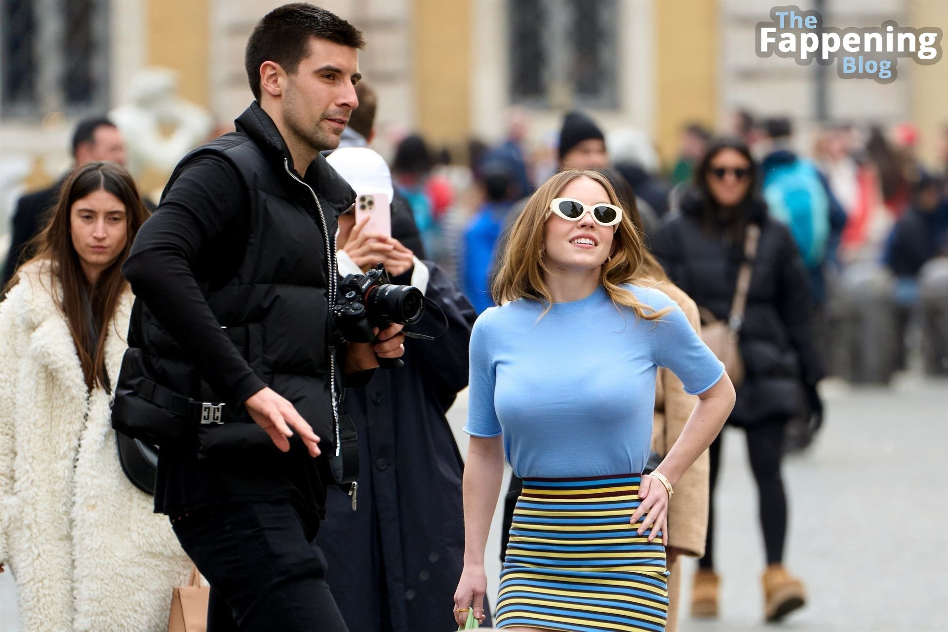 Sydney Sweeney is Pictured Out a Shoot Around the Streets of Rome (37 Photos)