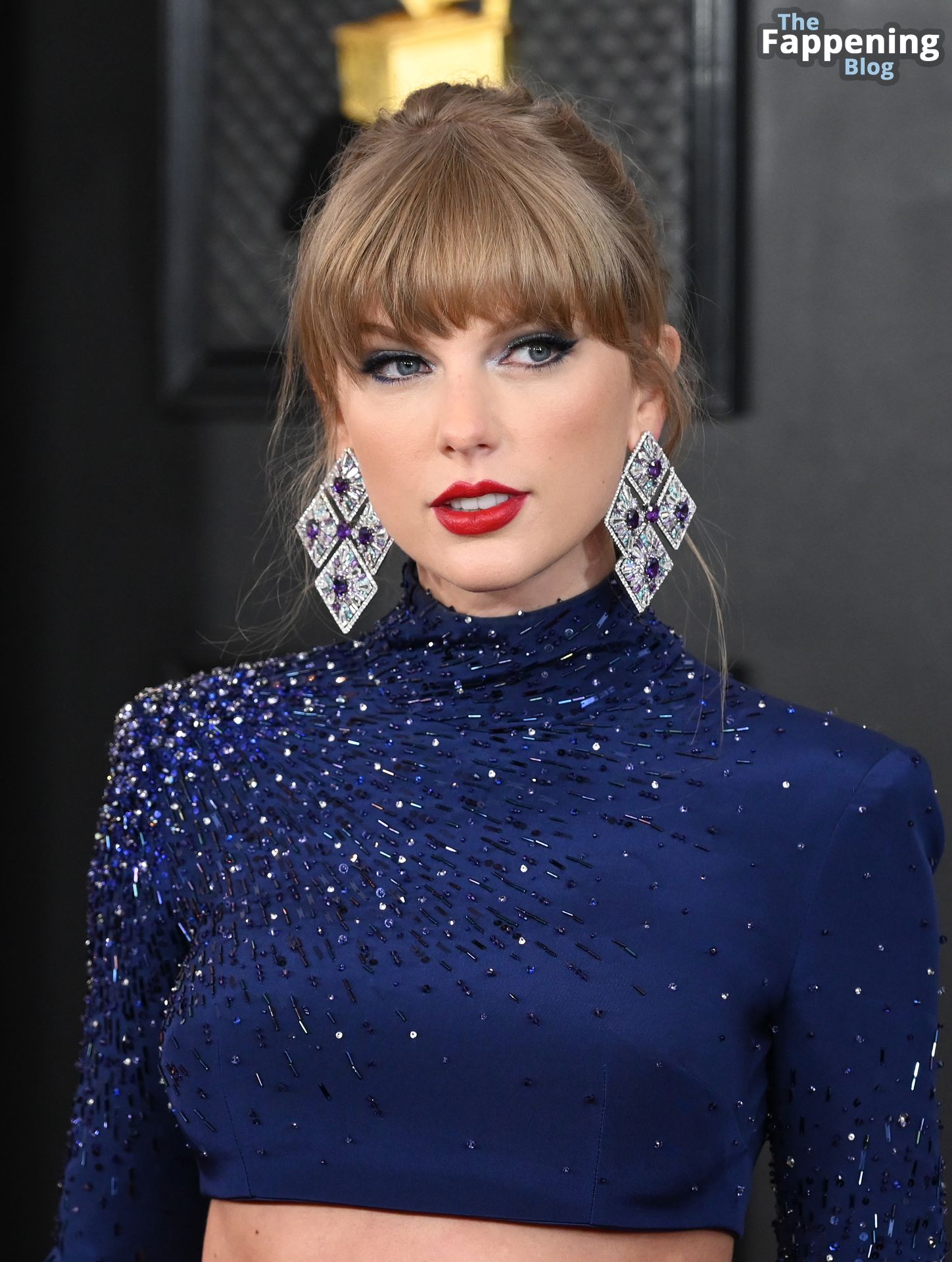 Taylor Swift Displays Her Sexy Figure at the 65th Annual GRAMMY Awards in LA (125 Photos)