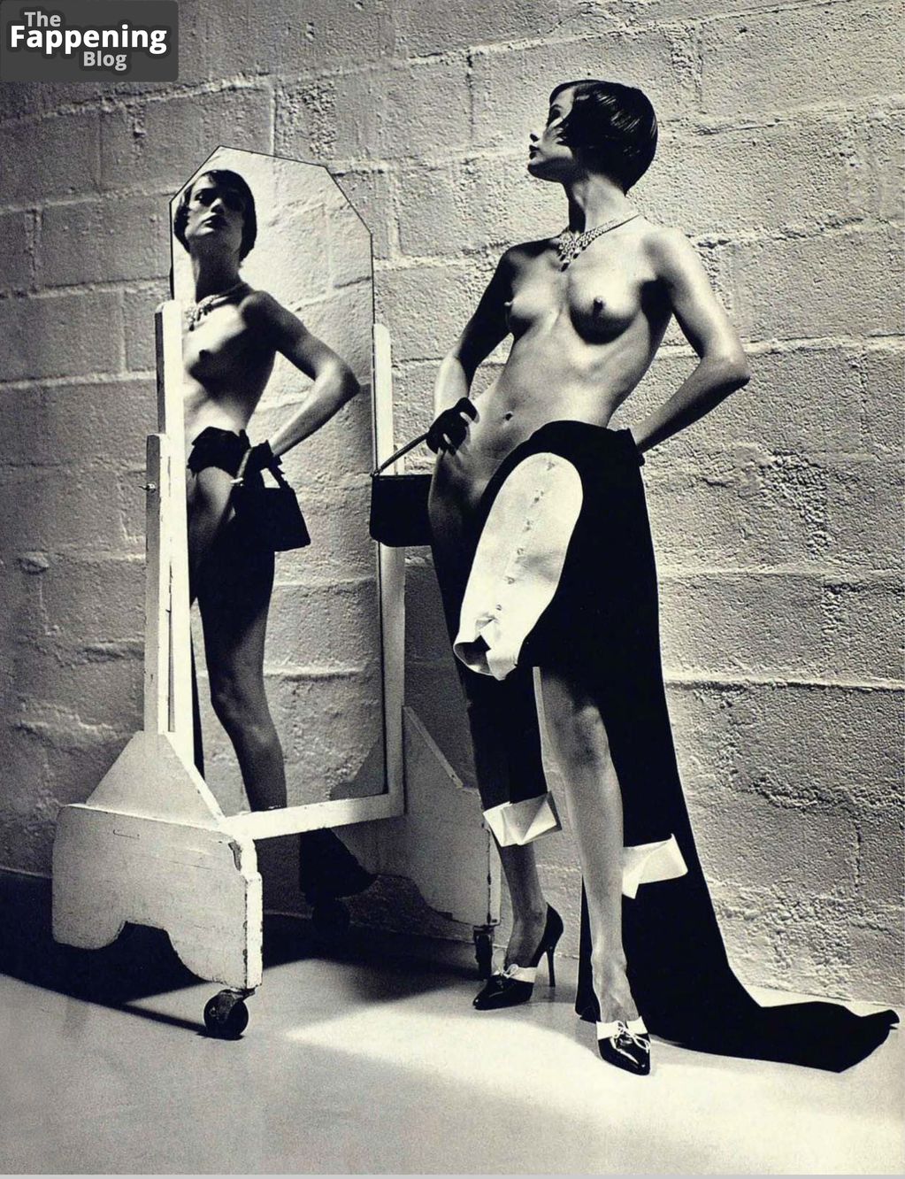 Carolyn Murphy Nude &amp; Sexy Collection (55 Photos)