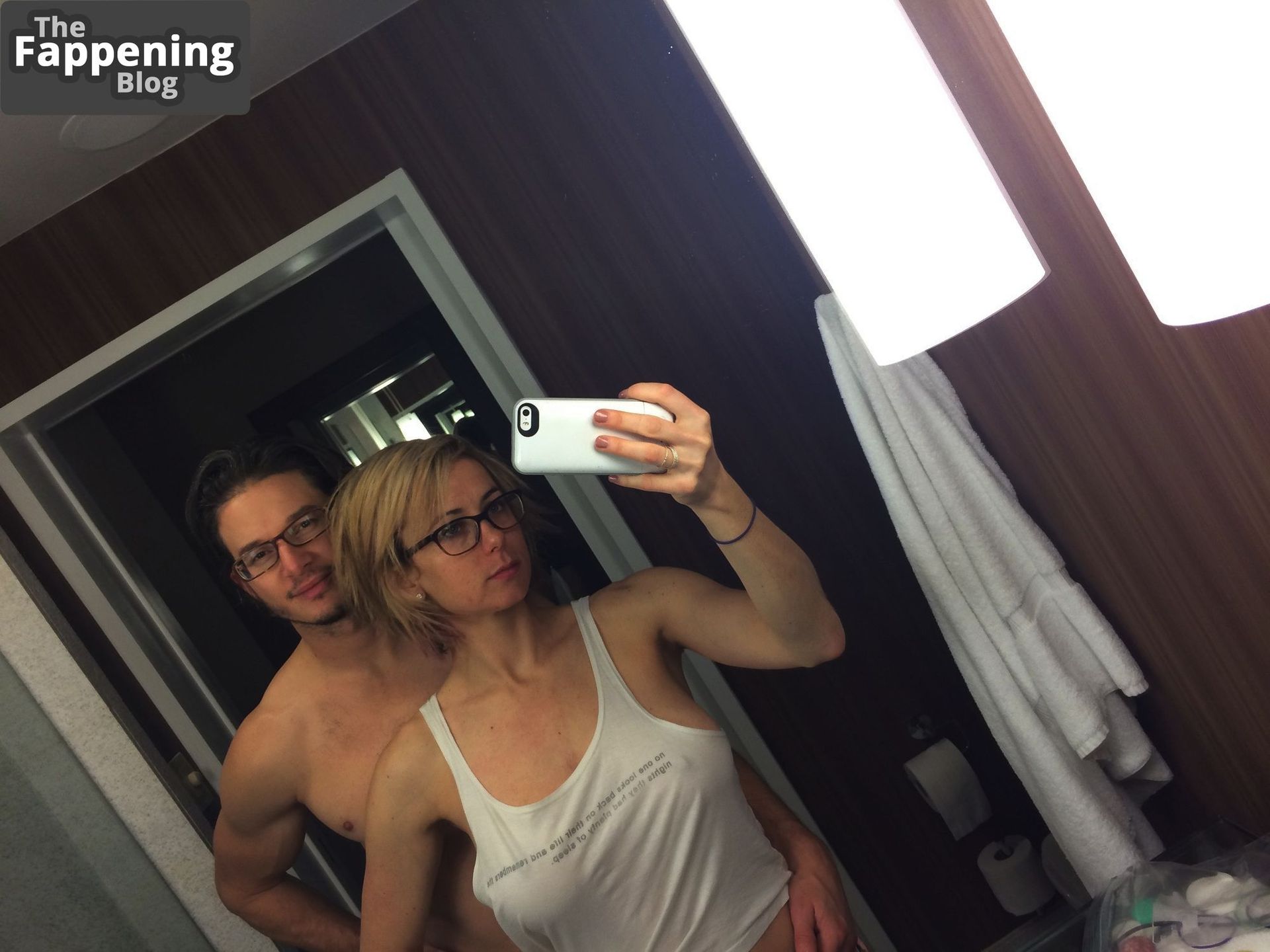 Iliza Shlesinger Nude &amp; Sexy Leaked The Fappening (8 Photos)