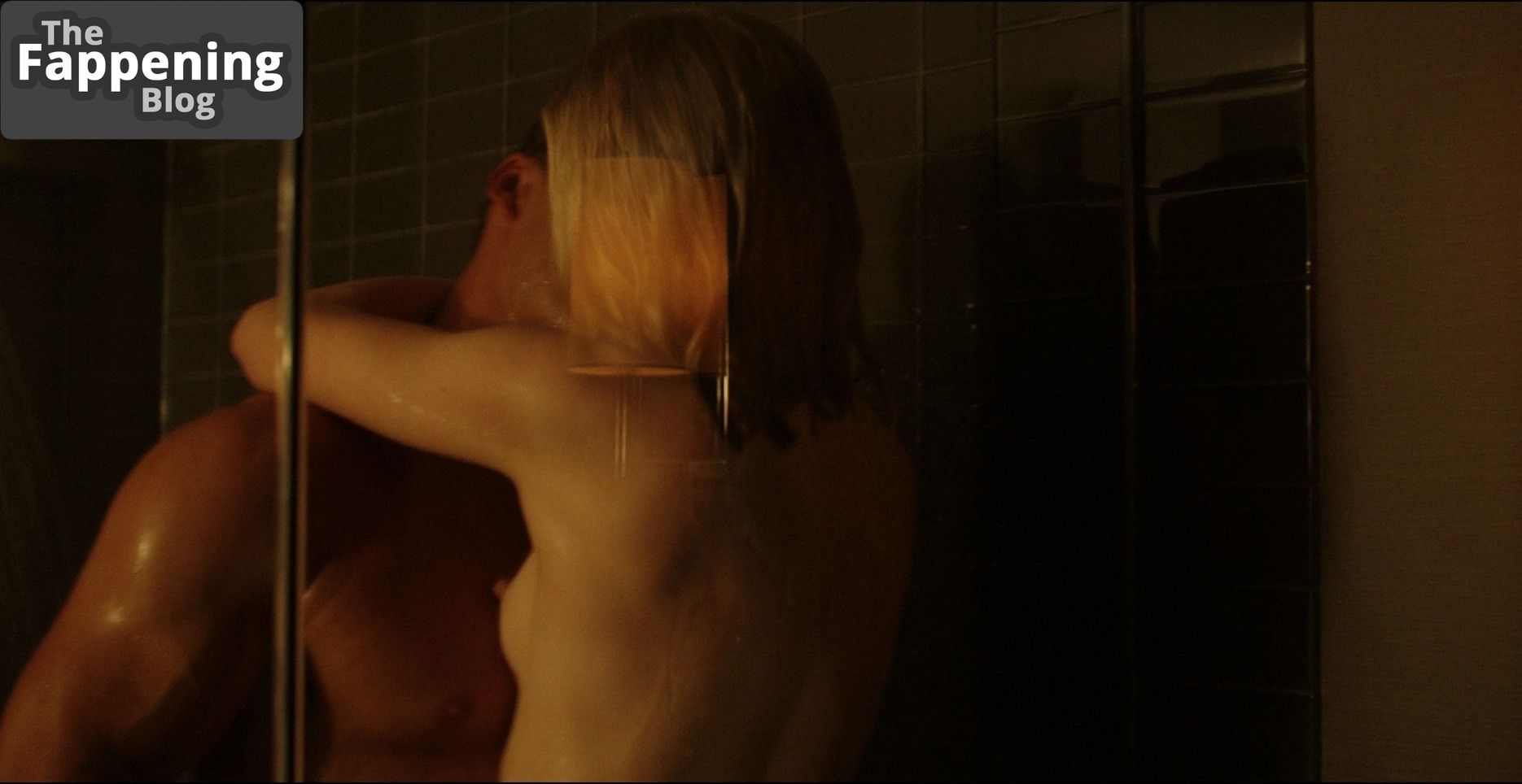Willa Fitzgerald Nude &amp; Sexy – Reacher (6 Pics)