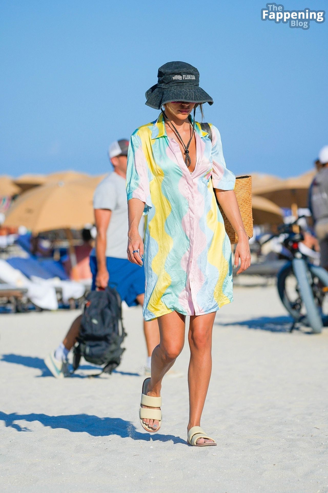 Chantel Jeffries Flaunts Her Sexy Bikini Body on the Beach in Miami (17 Photos)
