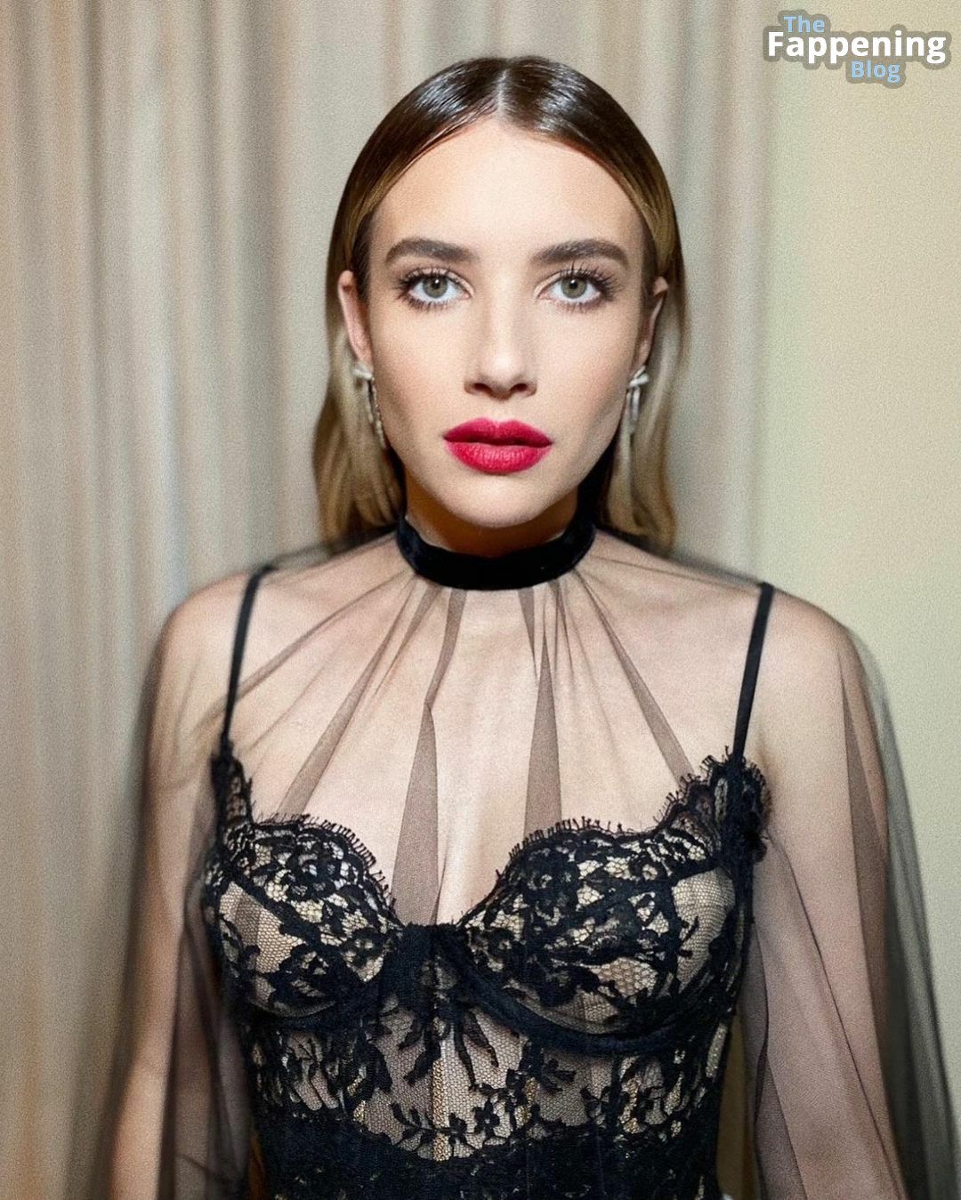 Emma Roberts Displays Nice Cleavage at the Vanity Fair Oscar Party (35 Photos)