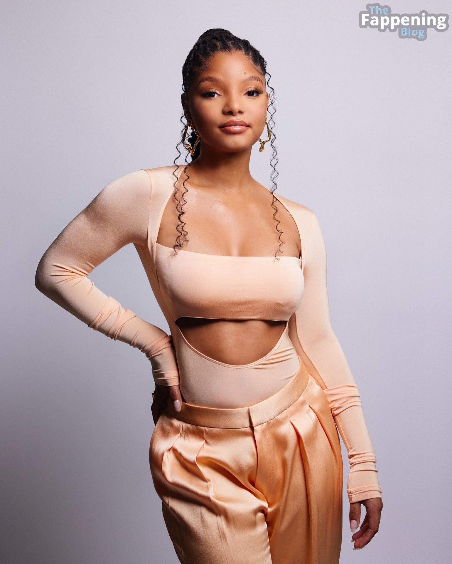 Halle Bailey Sexy 1