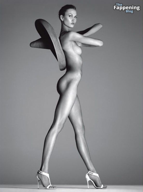 Karlie Kloss Nude &amp; Sexy Collection (54 Photos)