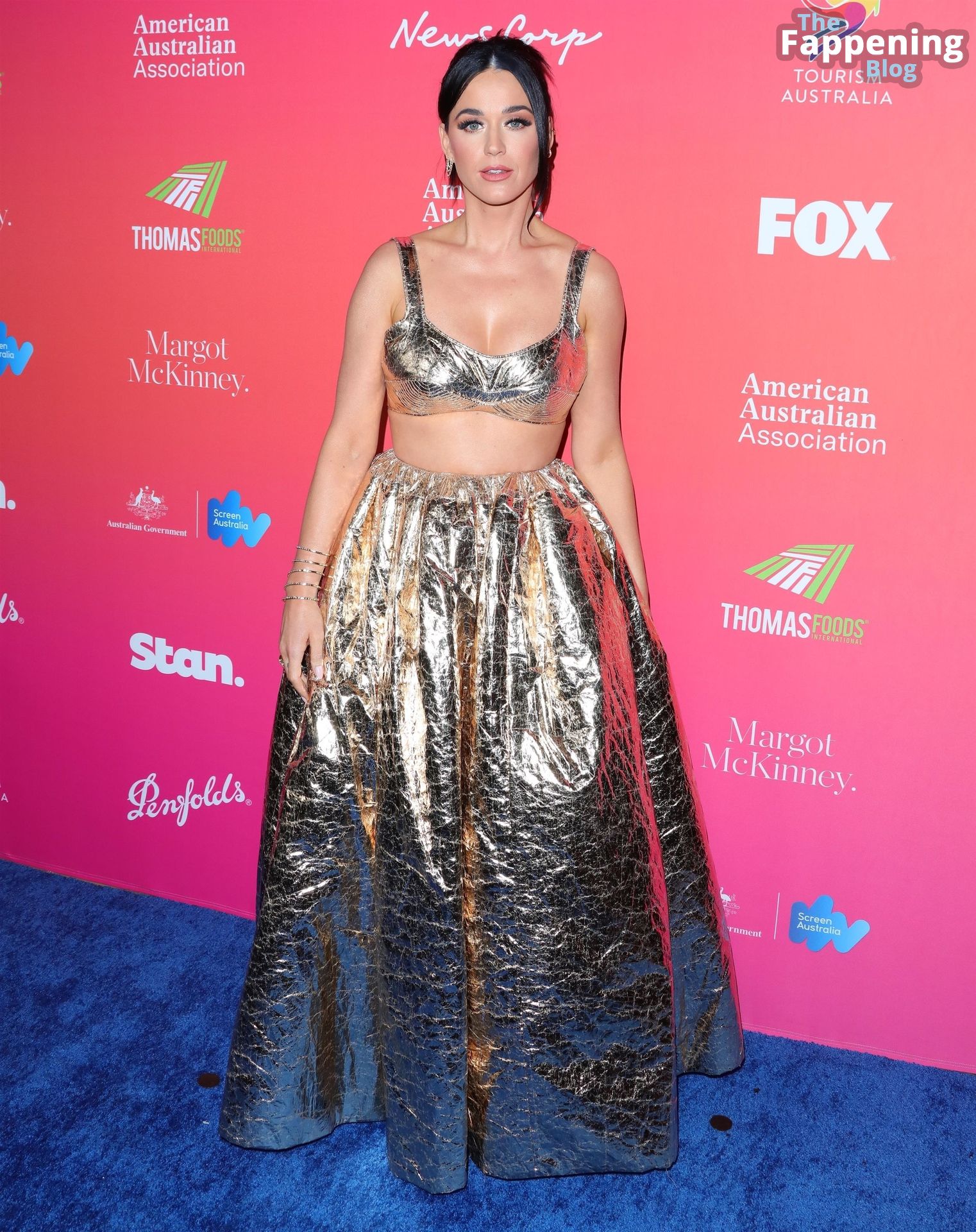 Katy Perry &amp; Miranda Kerr Look Pretty at the G’Day USA Arts Gala in Los Angeles (55 Photos)