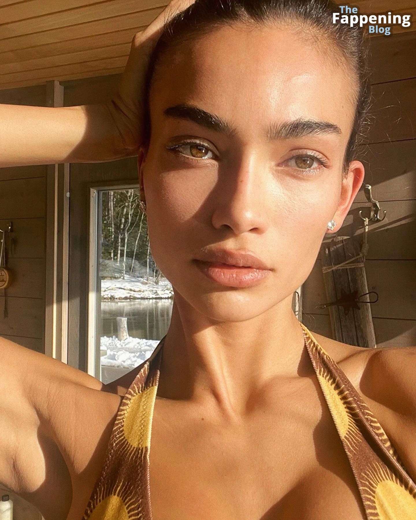 Kelly Gale Nude &amp; Sexy Collection (25 Photos)