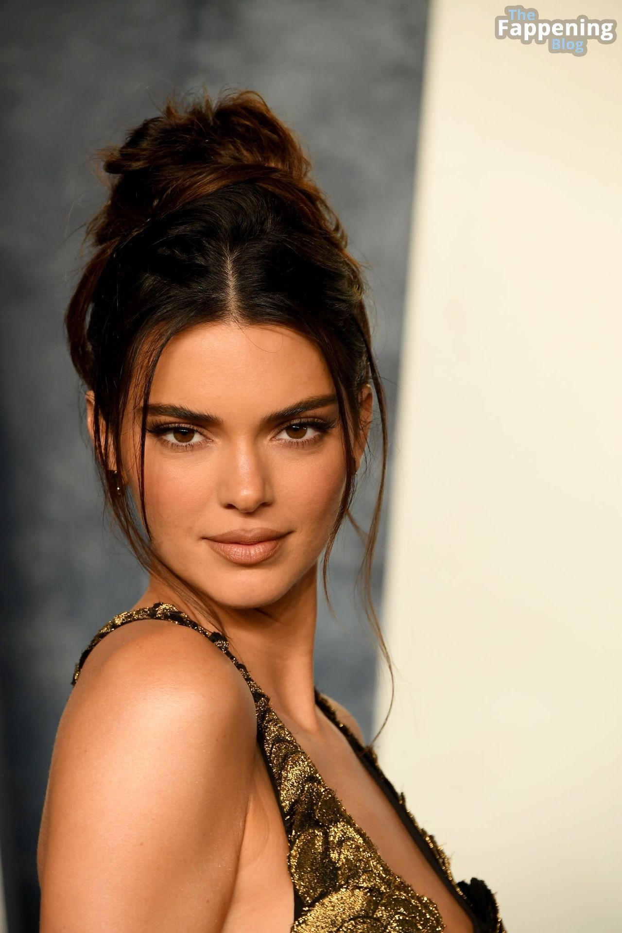 Kendall Jenner Displays Her Elegant Figure at the Vanity Fair Oscar Party (108 Photos)