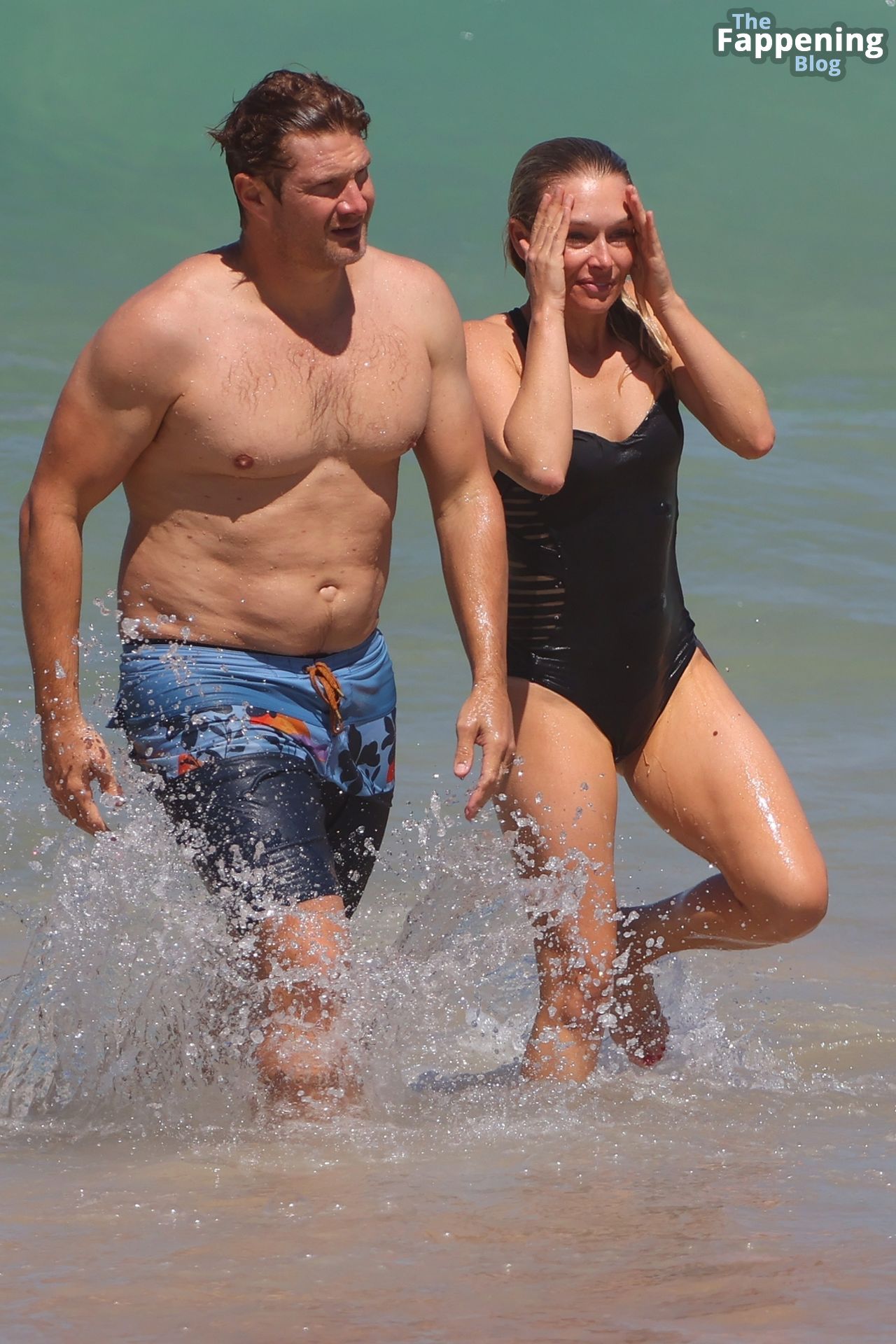 Lee Furlong &amp; Shane Watson Enjoy a Day at North Bondi Beach in Sydney (81 Photos)