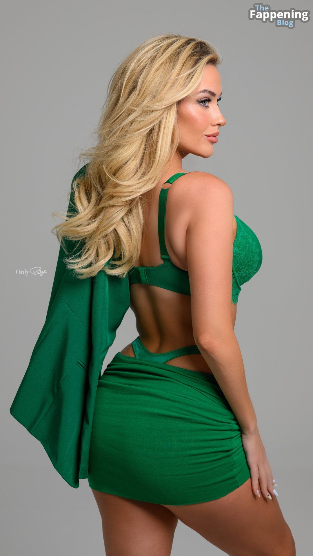 Paige-Spiranac-Green-Underwear-Spectacular-Breasts-10-thefappeningblog.com_.jpg