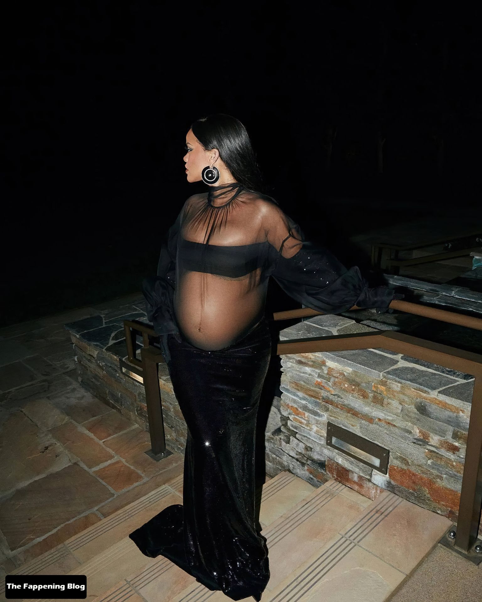 Rihanna-Sexy-Transparent-Dress-1-thefappeningblog.com_.jpg