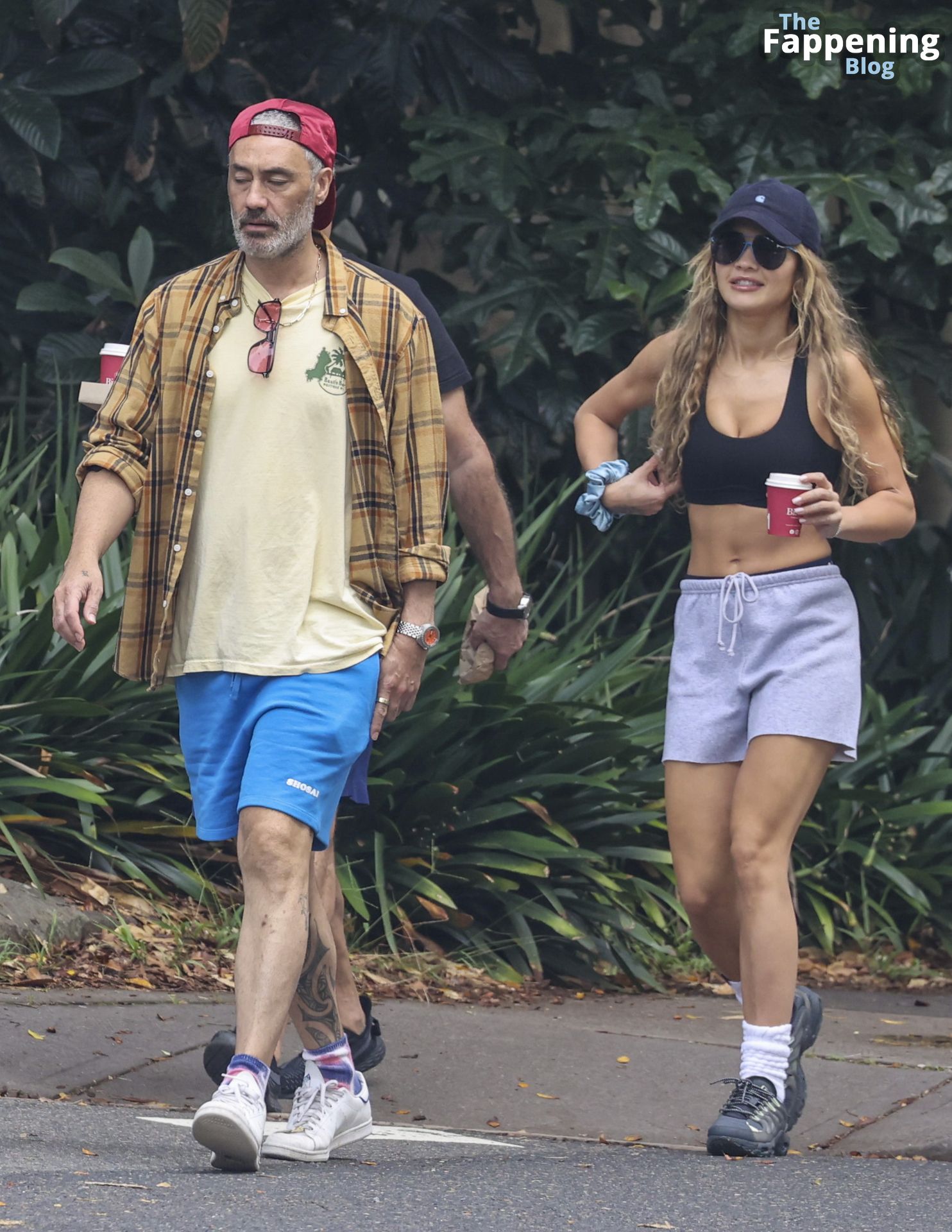 Rita Ora Shows Off Her Toned Physique in a Crop Top and Shorts During a Morning Coffee in Sydney (48 Photos)
