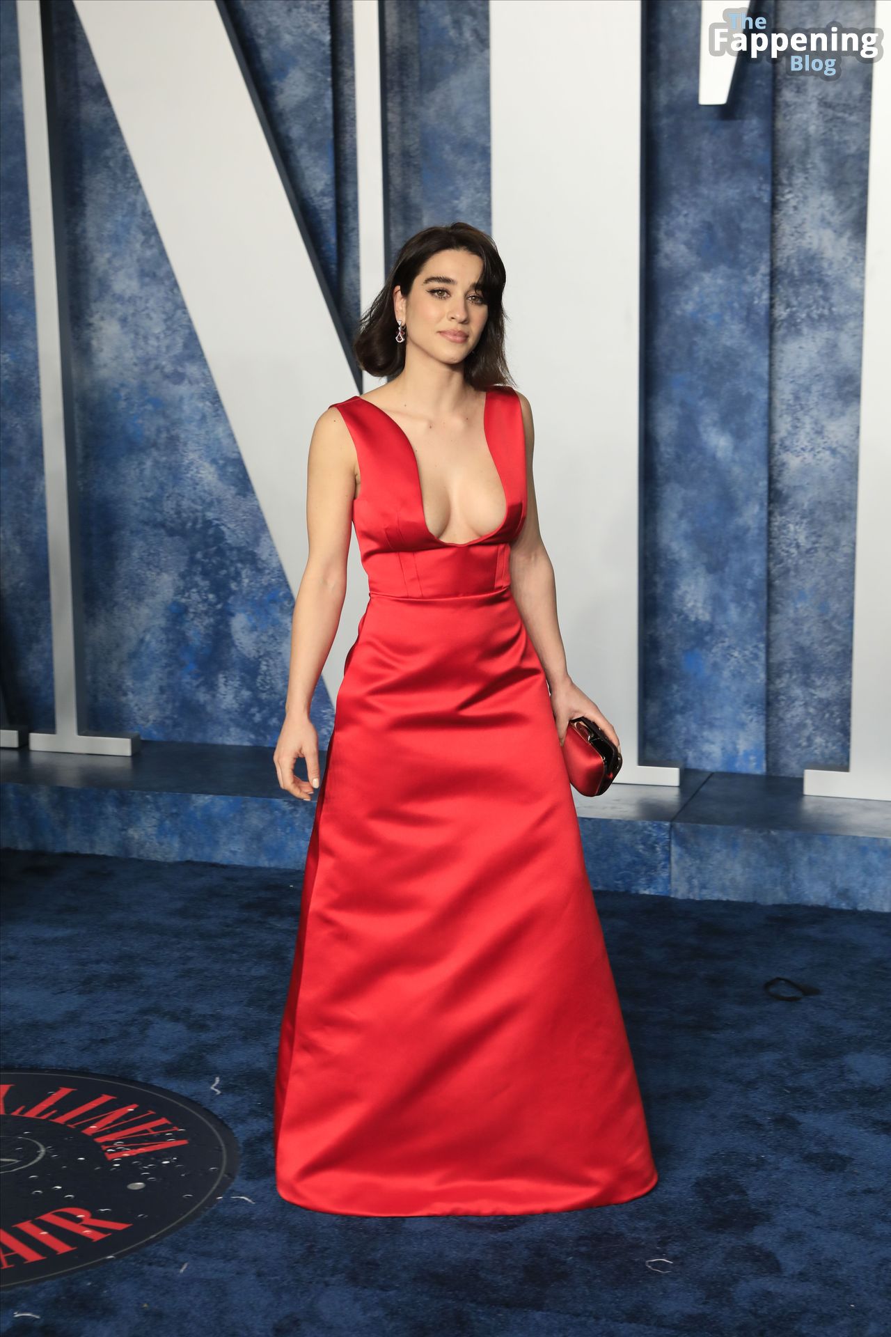 Simona Tabasco Flaunts Her Cleavage At The 2023 Vanity Fair Oscar Party 24 Photos Fappeninghd
