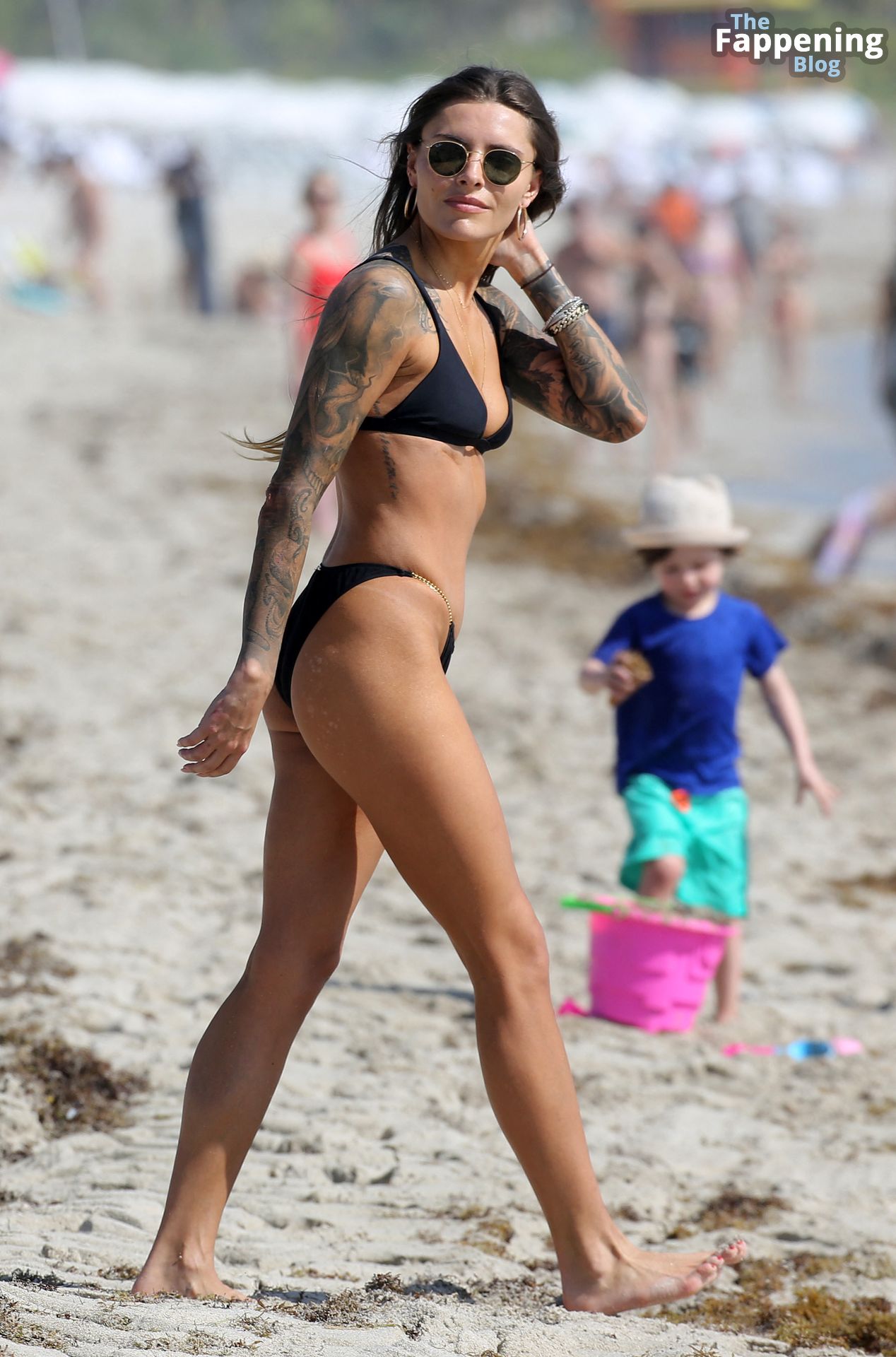 Sophia Thomalla Shows Off Her Sexy Bikini Body on the Beach in Miami (84 Photos)