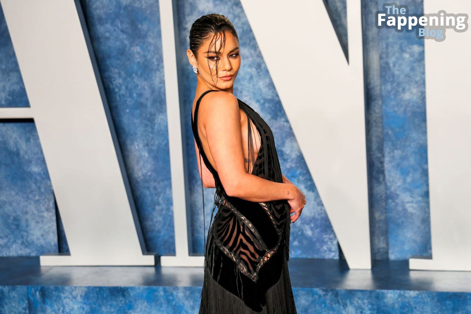 Vanessa Hudgens Flashes Her Nude Tits at the Vanity Fair Oscar Party (22 Photos)