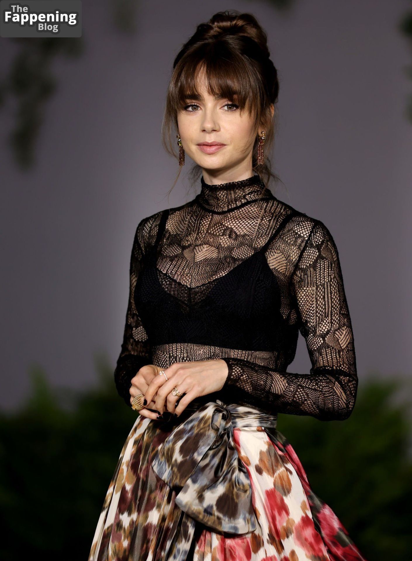 lily-collins-see-through-90435-thefappeningblog.com_.jpg