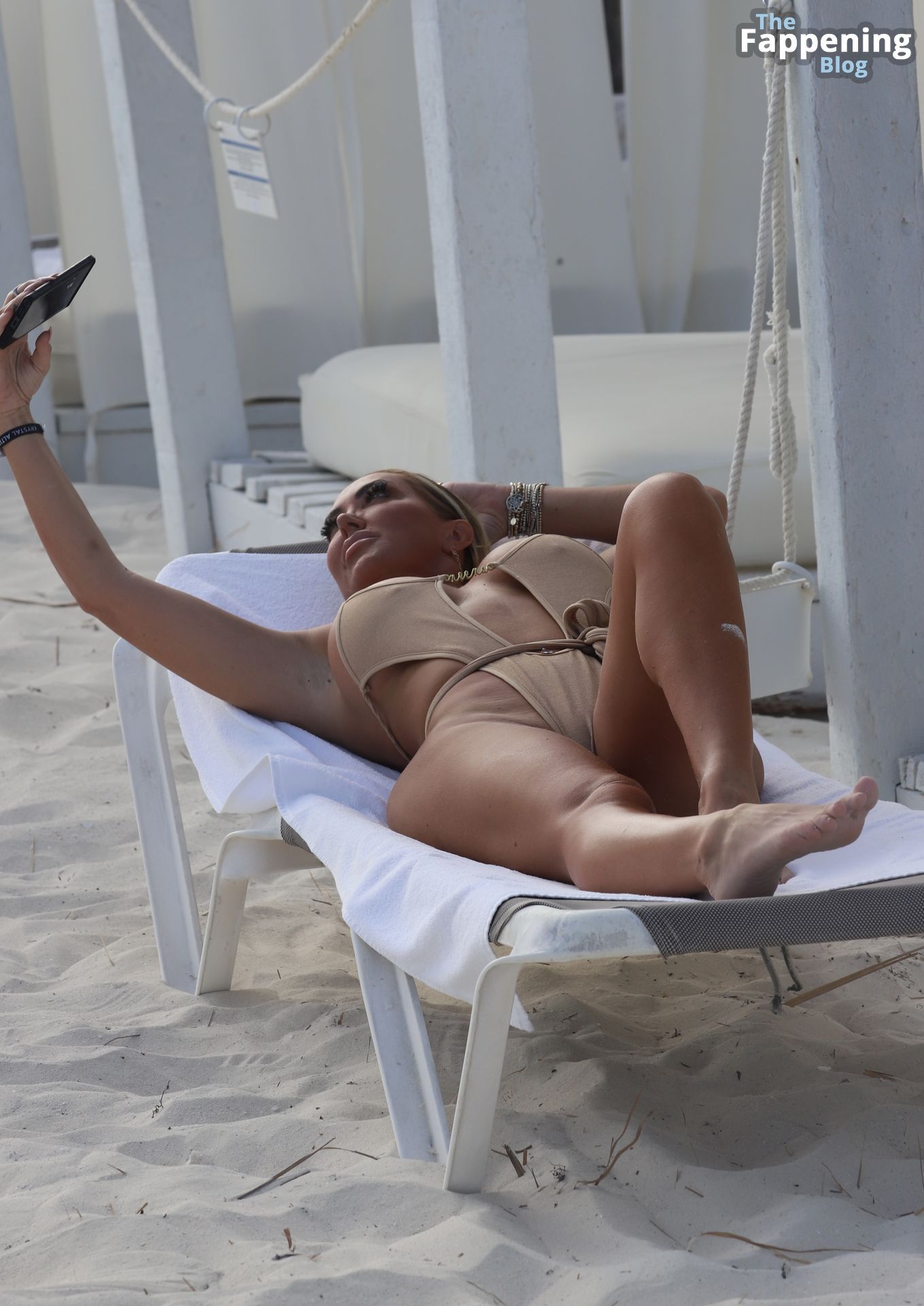 Aisleyne Horgan-Wallace Enjoys a Day on the Beach in Mexico (39 Photos)