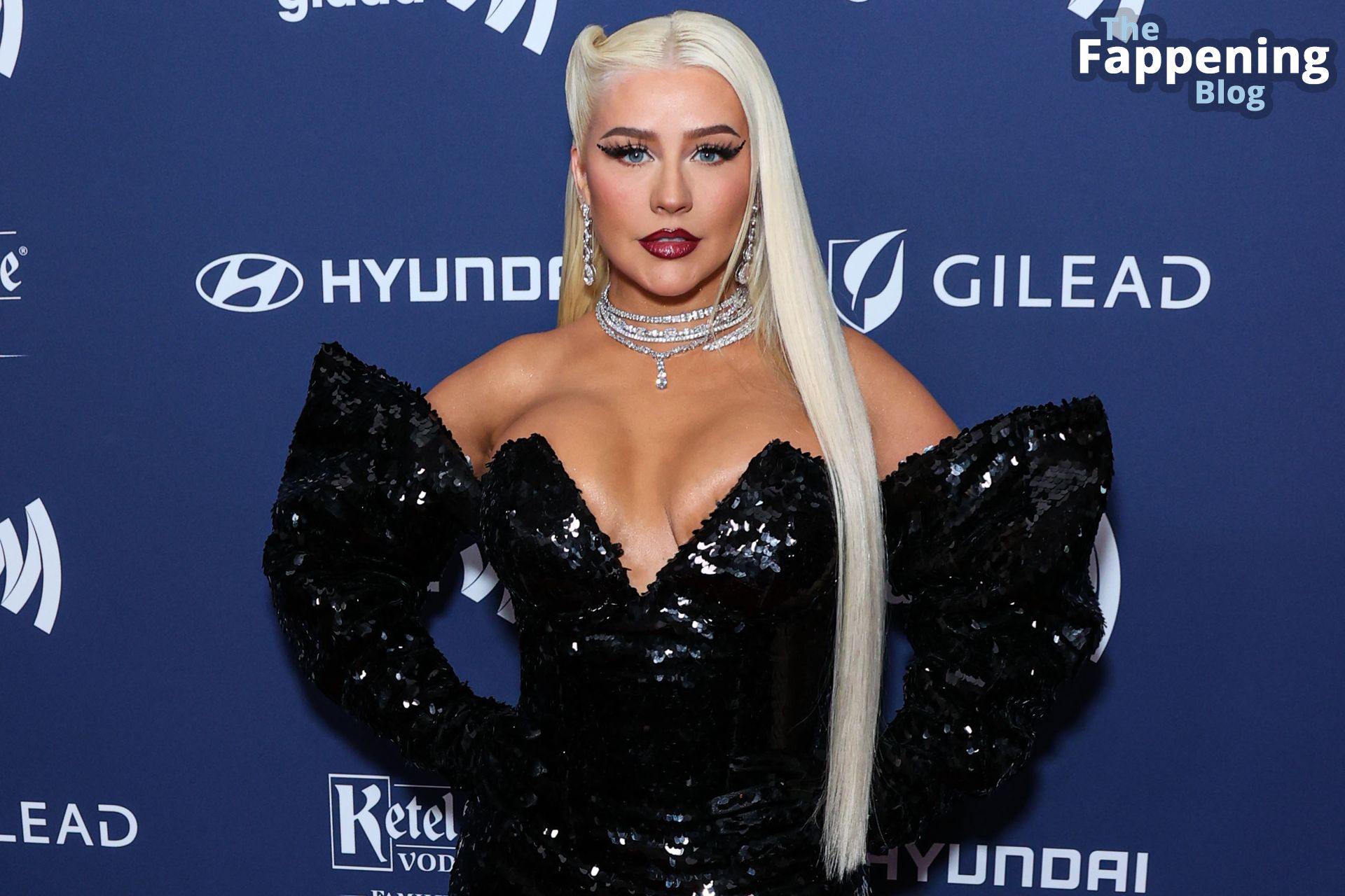 Christina Aguilera Displays Her Sexy Boobs at the 34th Annual GLAAD Media Awards in LA (117 Photos)