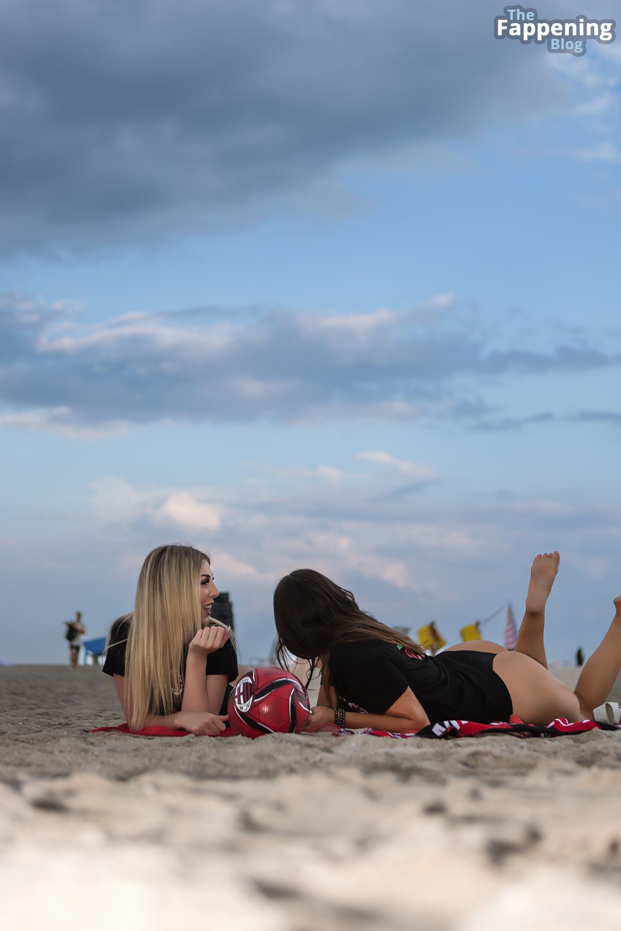 Claudia Romani &amp; Babe Marta Pose Together on South Beach (16 Photos)