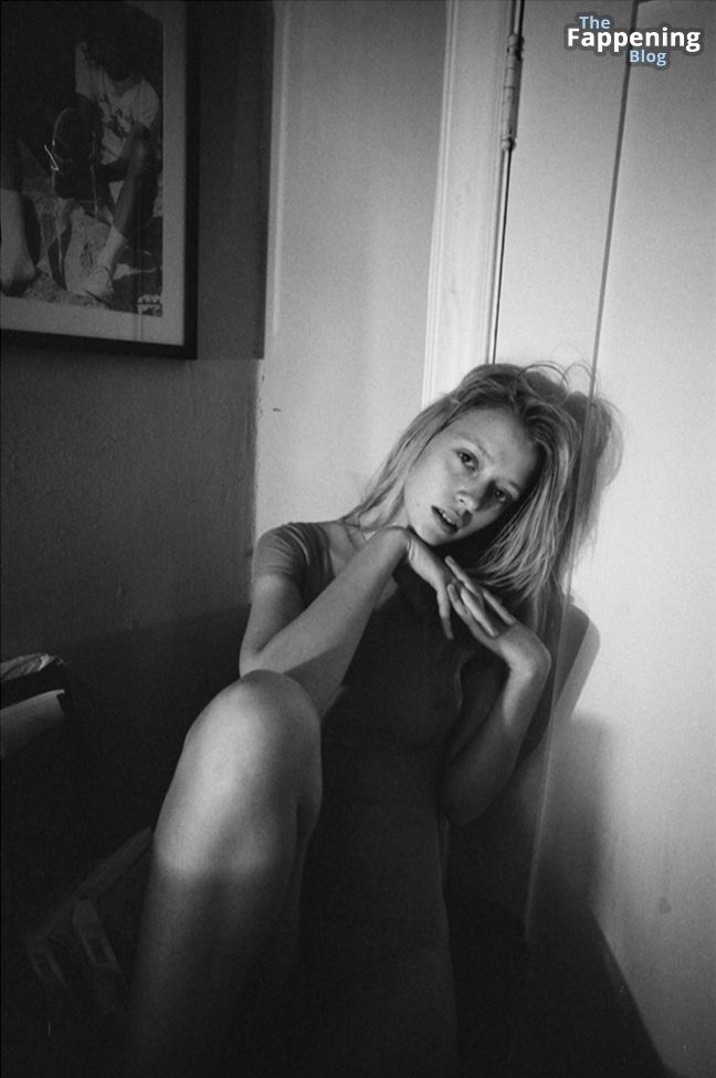 Cynda McElvana Nude &amp; Sexy Collection (94 Photos)
