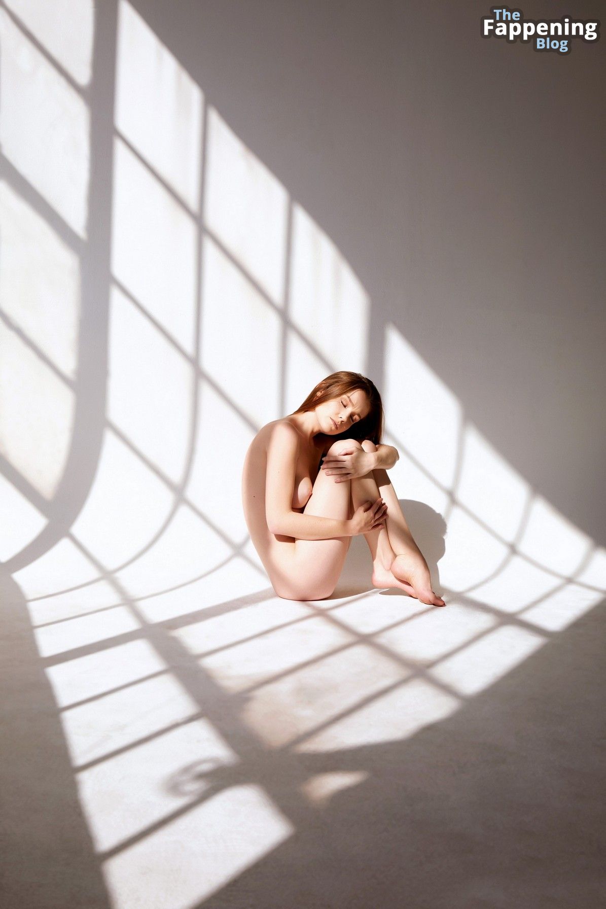 Emily Bloom Nude – Shadow Play (29 Photos)