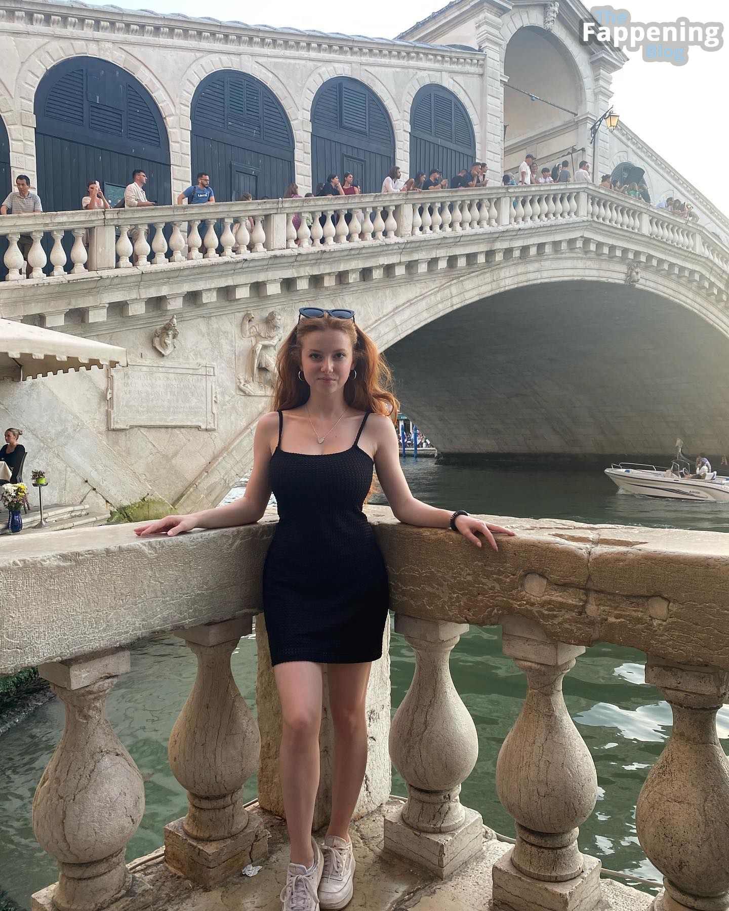 Francesca Capaldi Sexy (105 Photos)