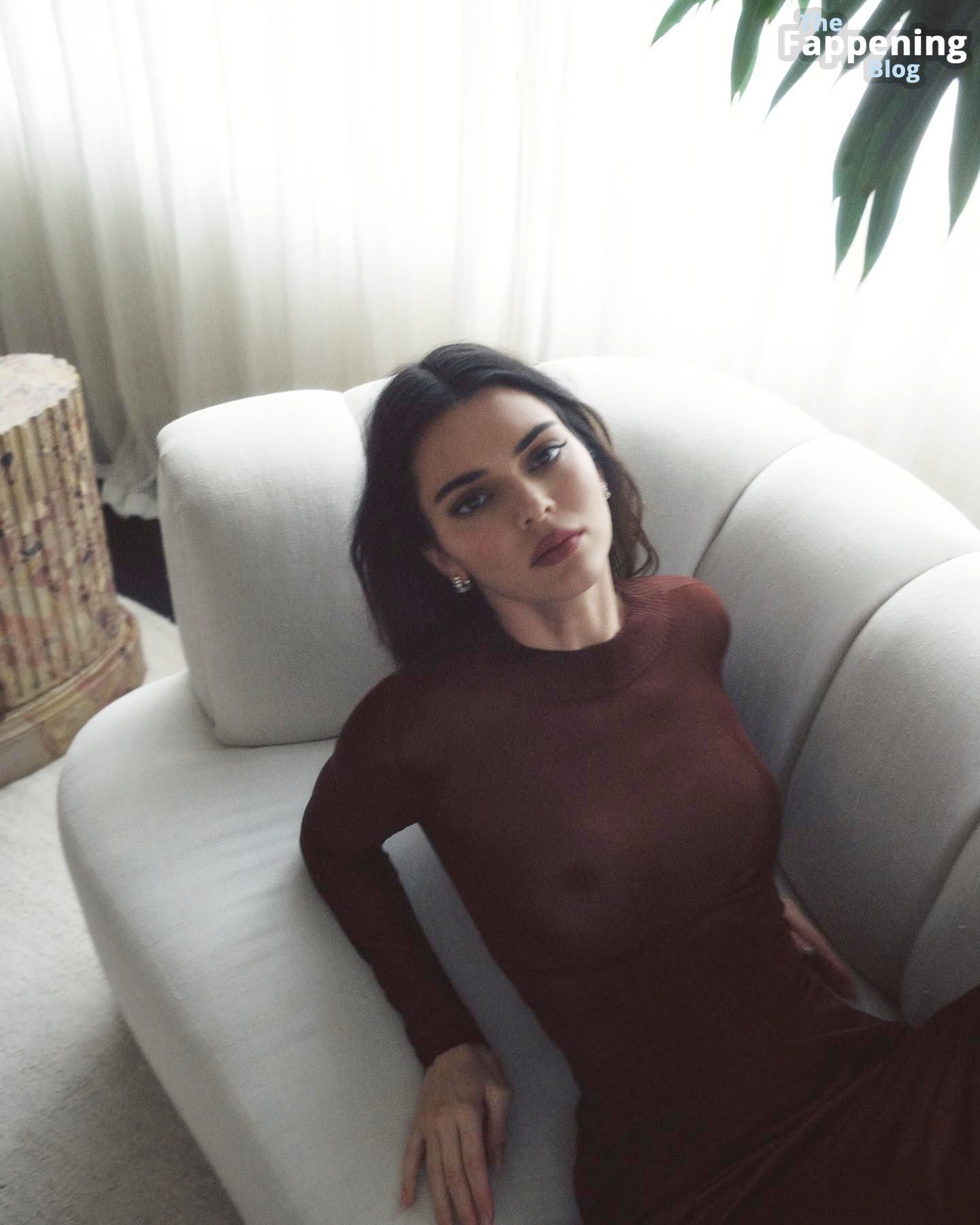 Kendall Jenner Looks Hot in the Outtakes for FWRD (3 Photos)
