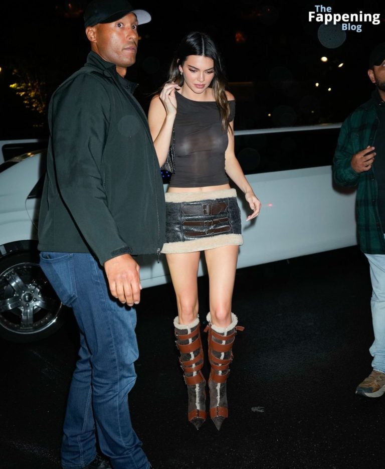 Kendall Jenner Flashes Her Nude Tits As She Enjoys A Date Night In Ny 80 Photos Thefappening
