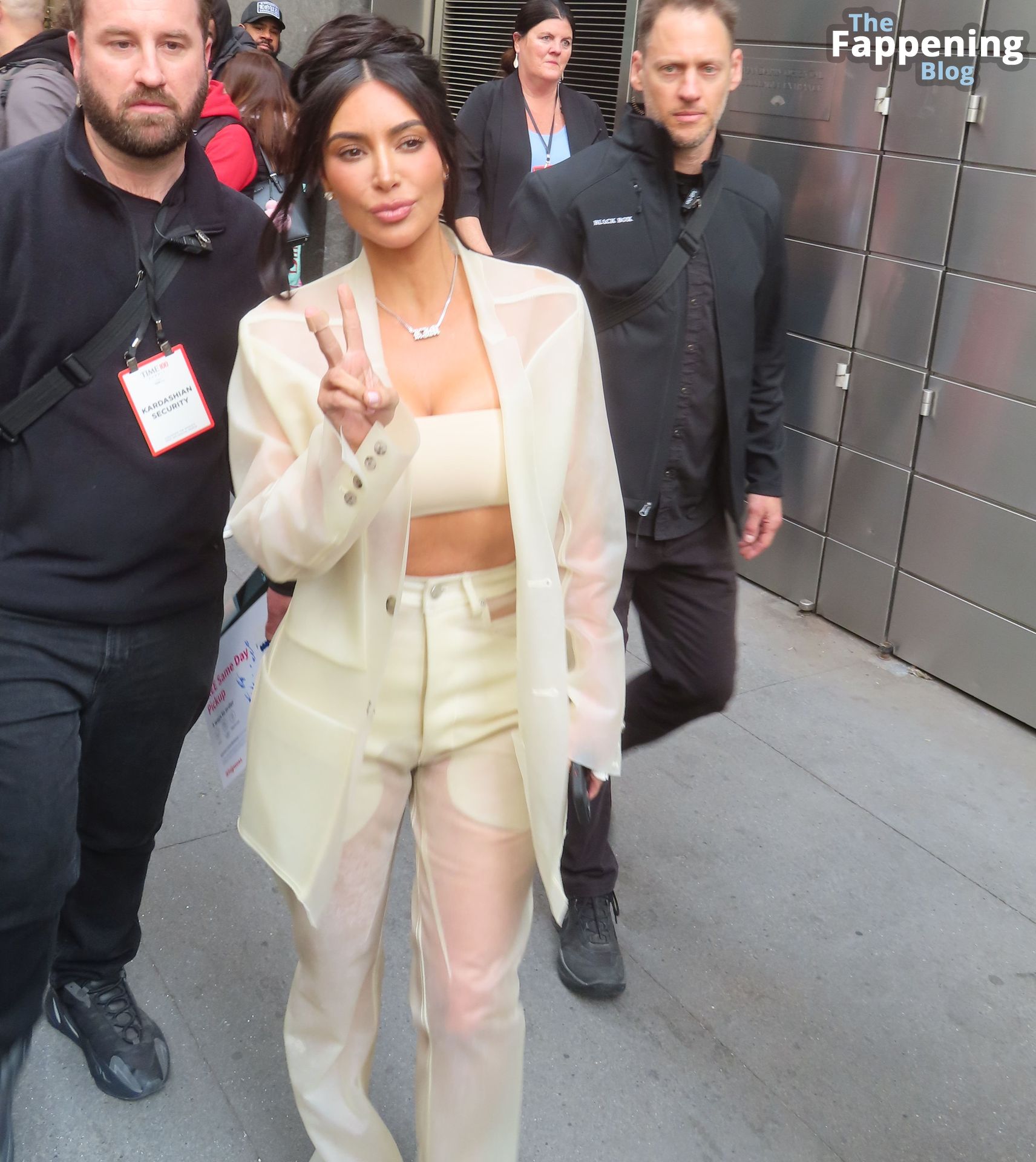 Kim-Kardashian-Sexy-The-Fappening-Blog-160.jpg