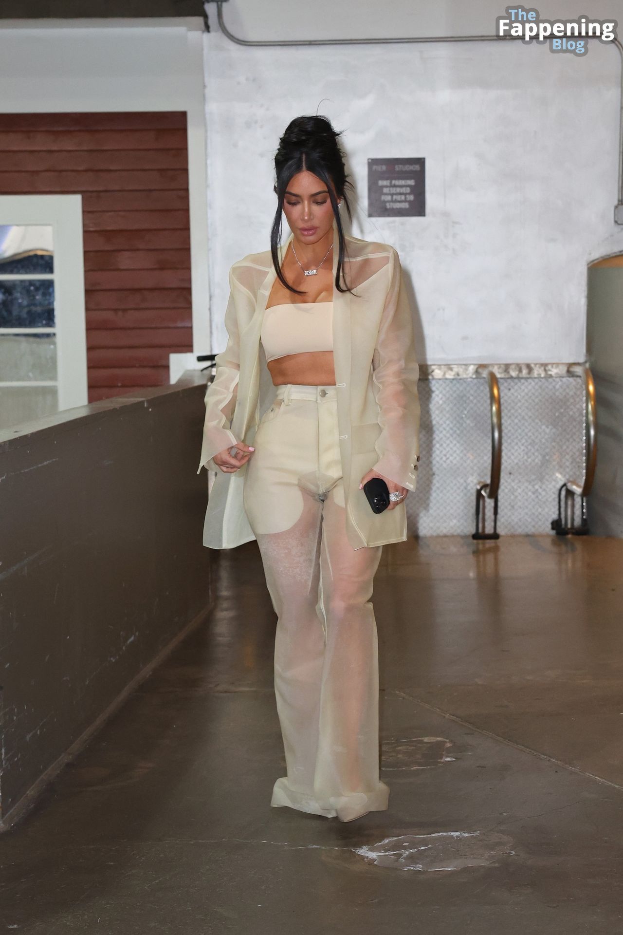 Kim-Kardashian-Sexy-The-Fappening-Blog-19-1.jpg
