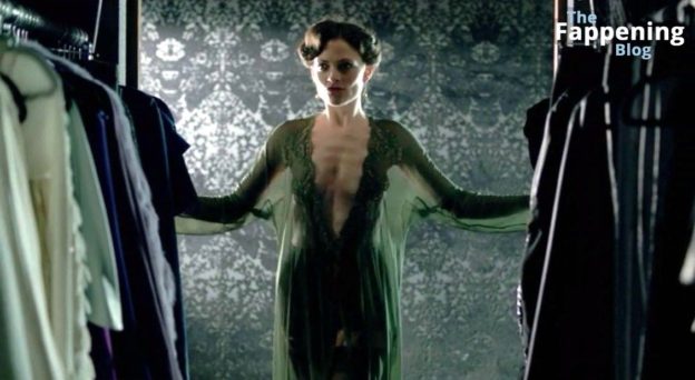 Lara Pulver Nude And Sexy Collection 48 Photos Thefappening 