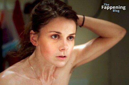 Lara Pulver Nude Leaks Photo 64