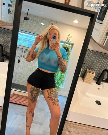 Laura Lux / darthlux / lauralux Nude Leaks OnlyFans Photo 8
