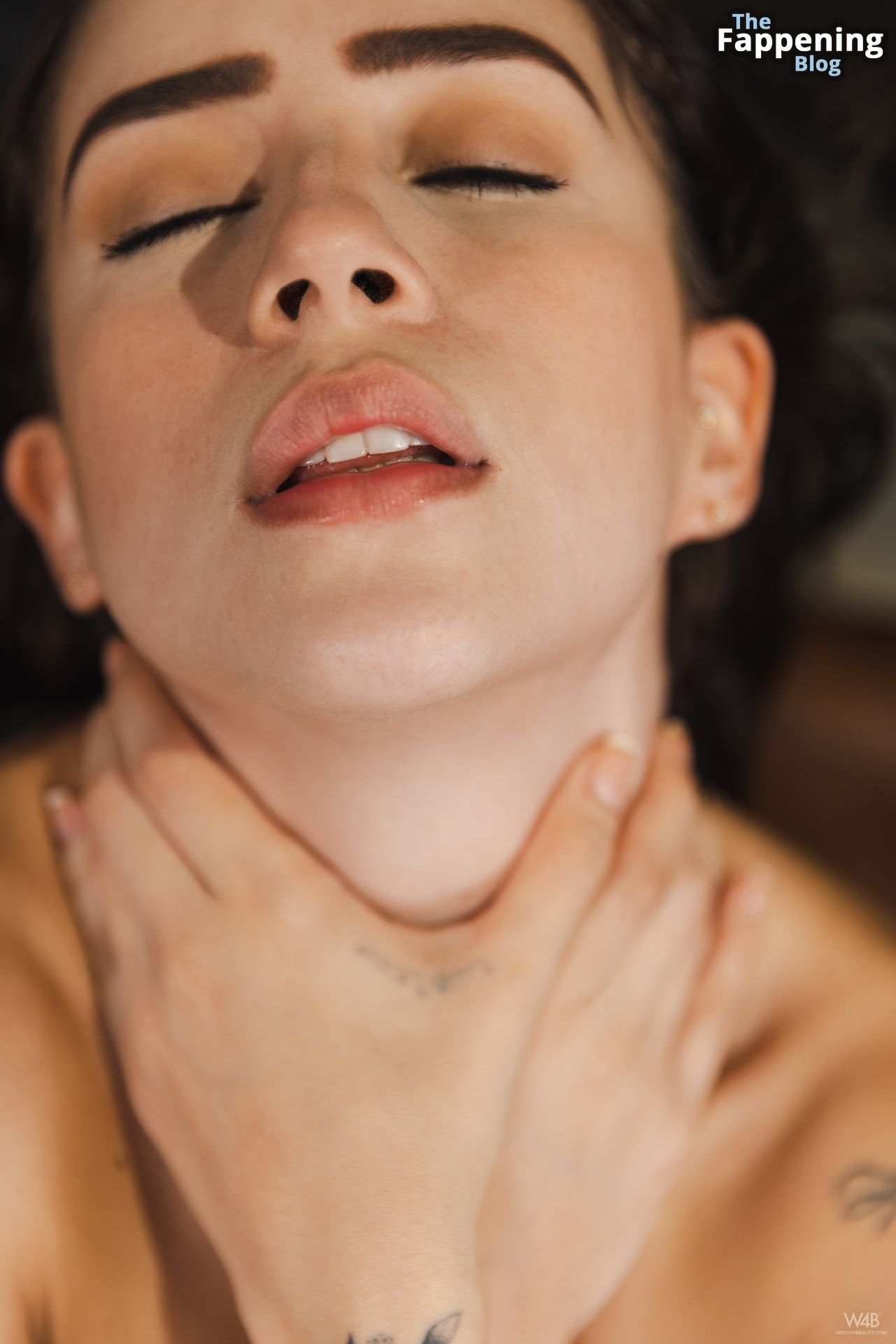 Lia Dumont Nude &amp; Sexy – New Talent (74 Photos)