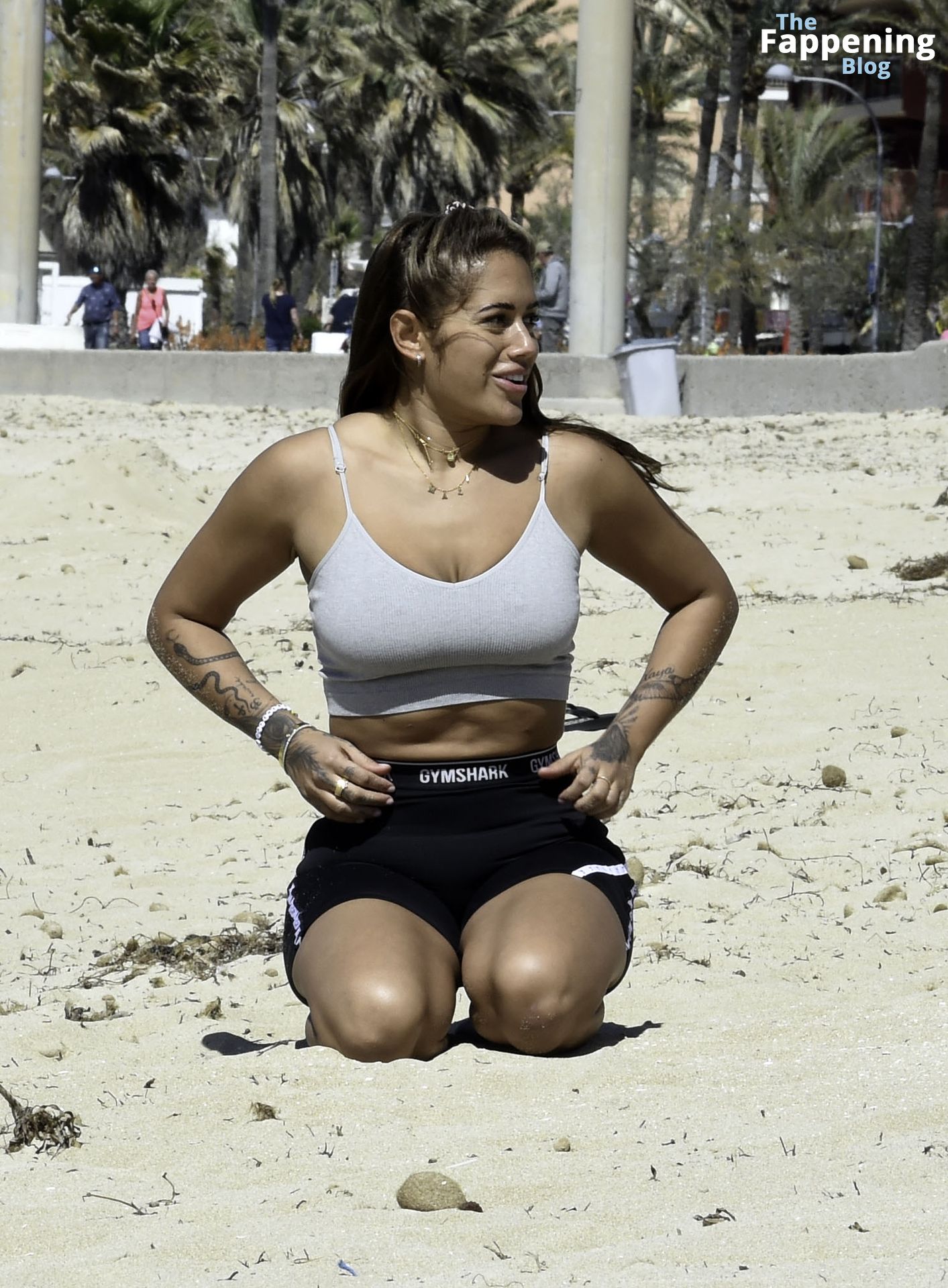 Malin Andersson Shows Off Weight Loss As She Exercises on the Beach with Her PT (28 Photos)