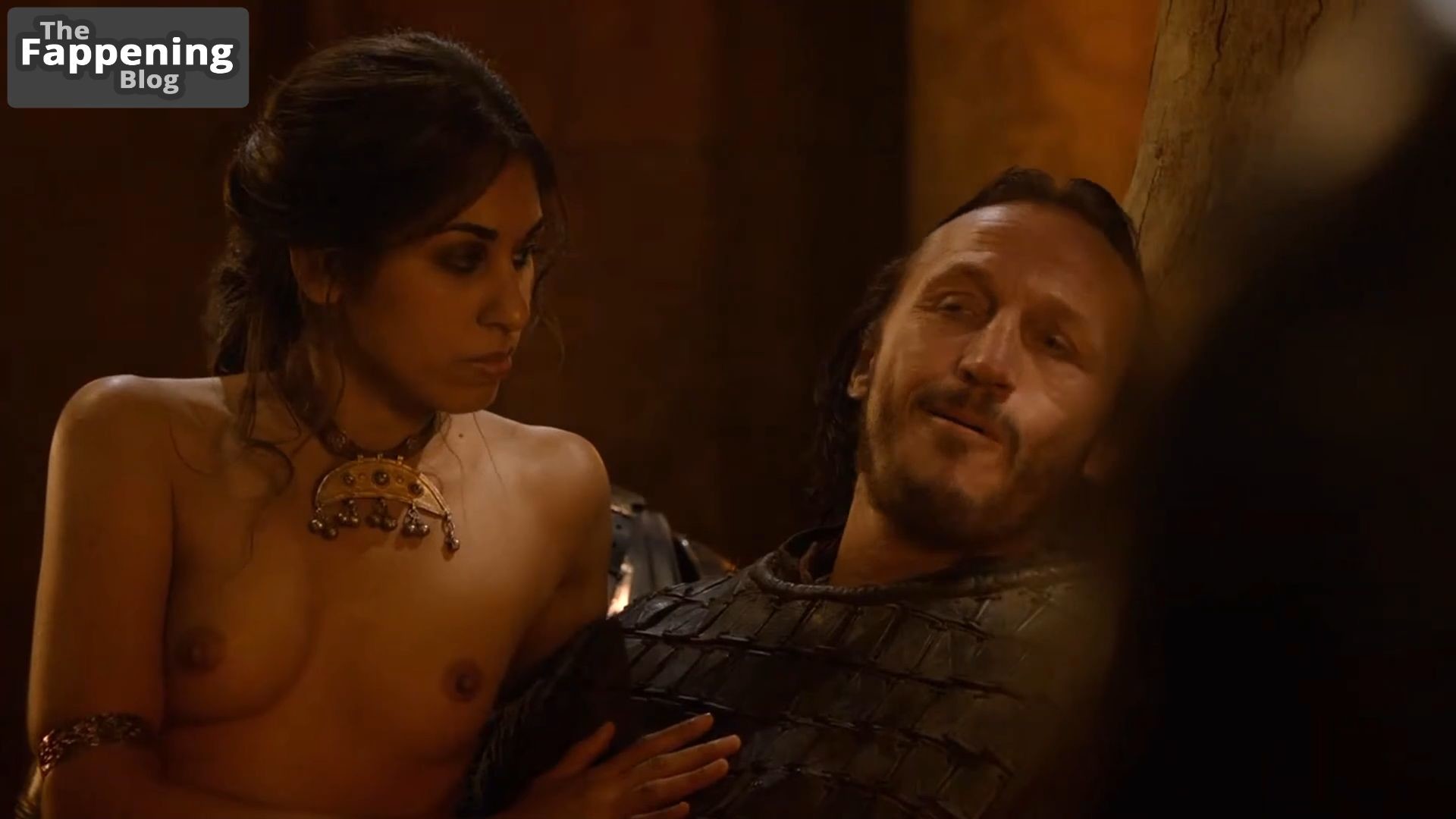 Sahara Knite Nude - Game Of Thrones s02e09 (US 2012)